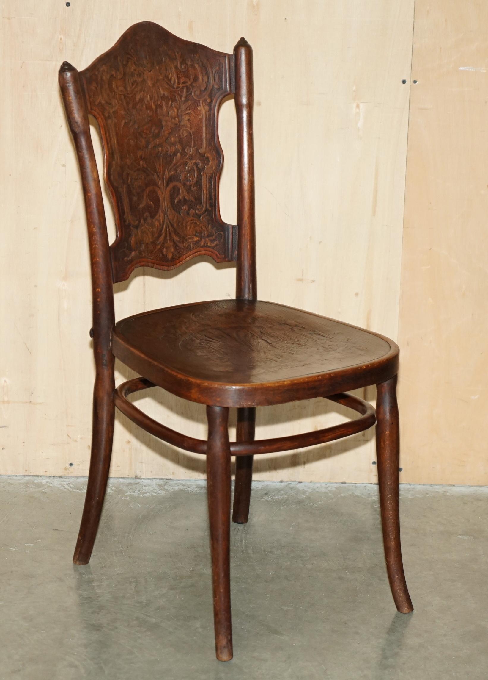 Vittoriano FiVE ANTIQUE JACOB & JOESEF KOHN CIRCA 1850 THONET BENTWOOD CHERUB DINING CHAIRS in vendita
