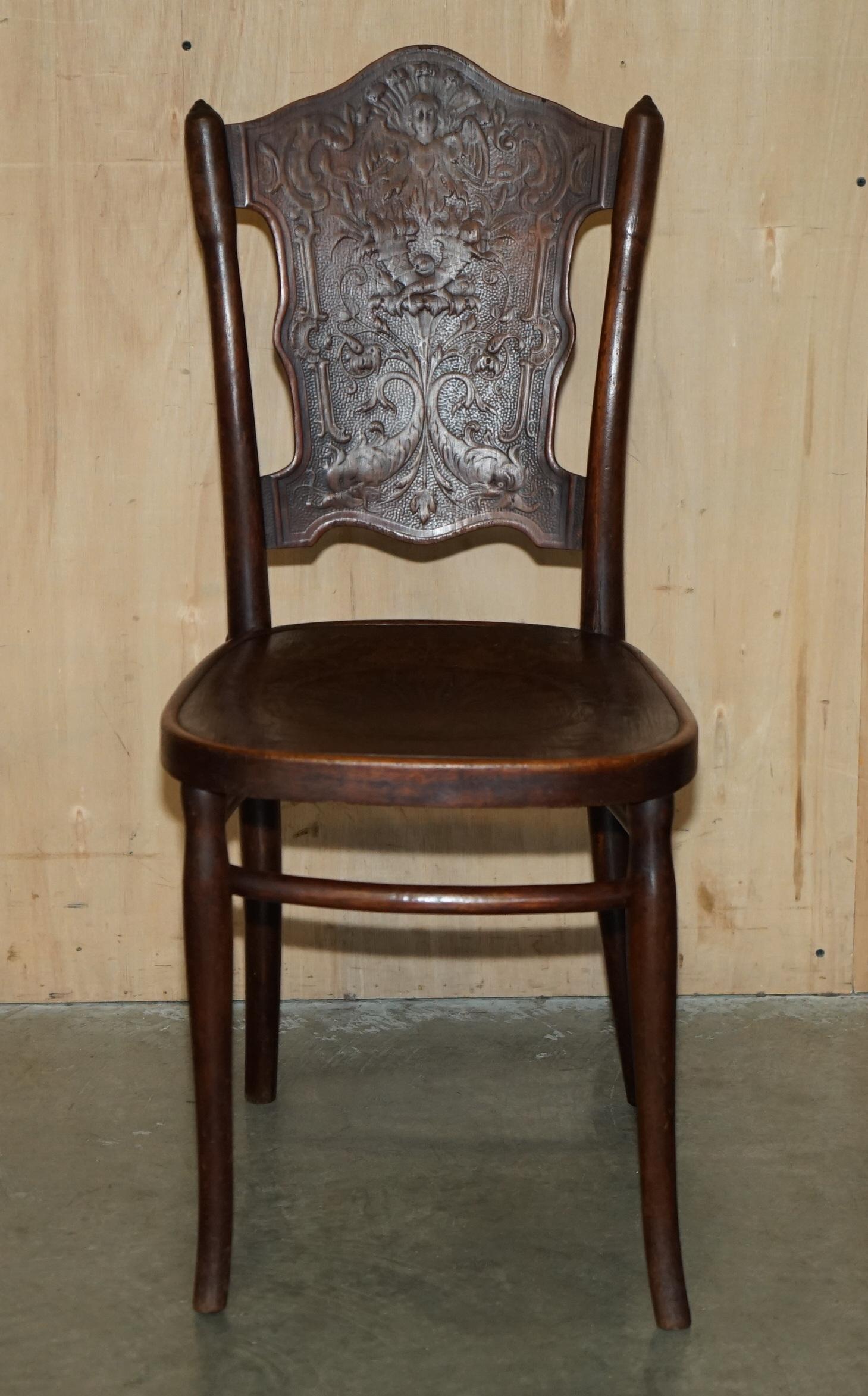 Europeo FiVE ANTIQUE JACOB & JOESEF KOHN CIRCA 1850 THONET BENTWOOD CHERUB DINING CHAIRS in vendita