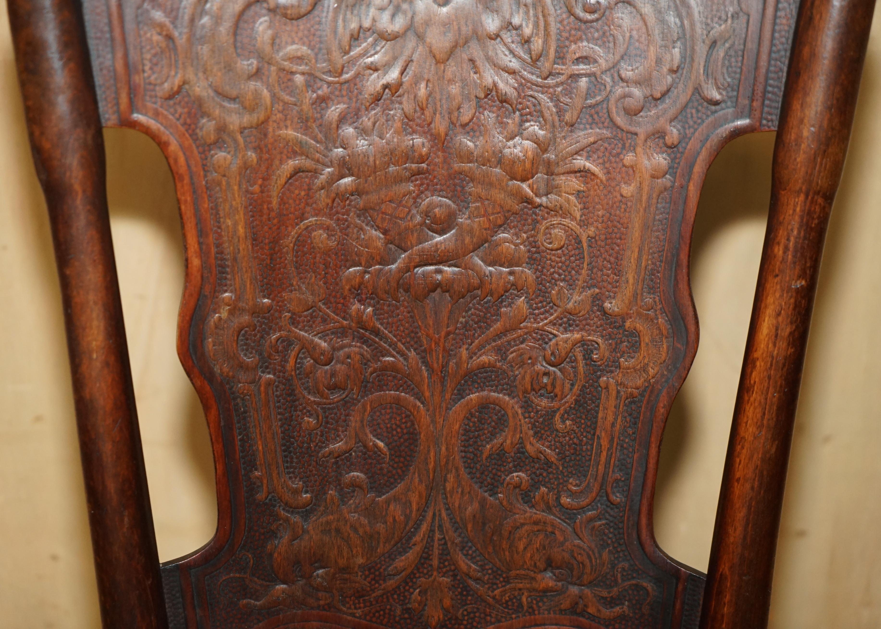 Legno curvato FiVE ANTIQUE JACOB & JOESEF KOHN CIRCA 1850 THONET BENTWOOD CHERUB DINING CHAIRS in vendita