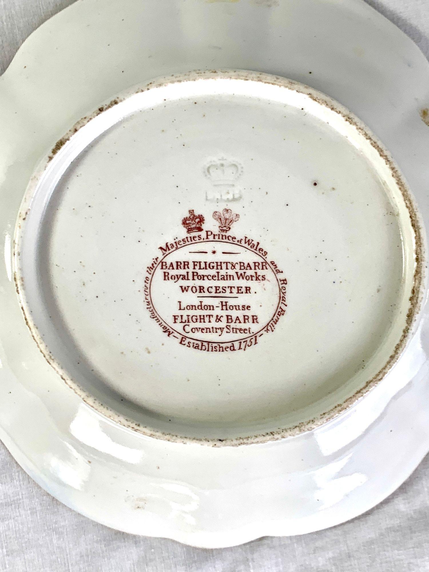 Five Antique Worcester Porcelain Plates in the Fence Pattern England Circa 1820 For Sale 5
