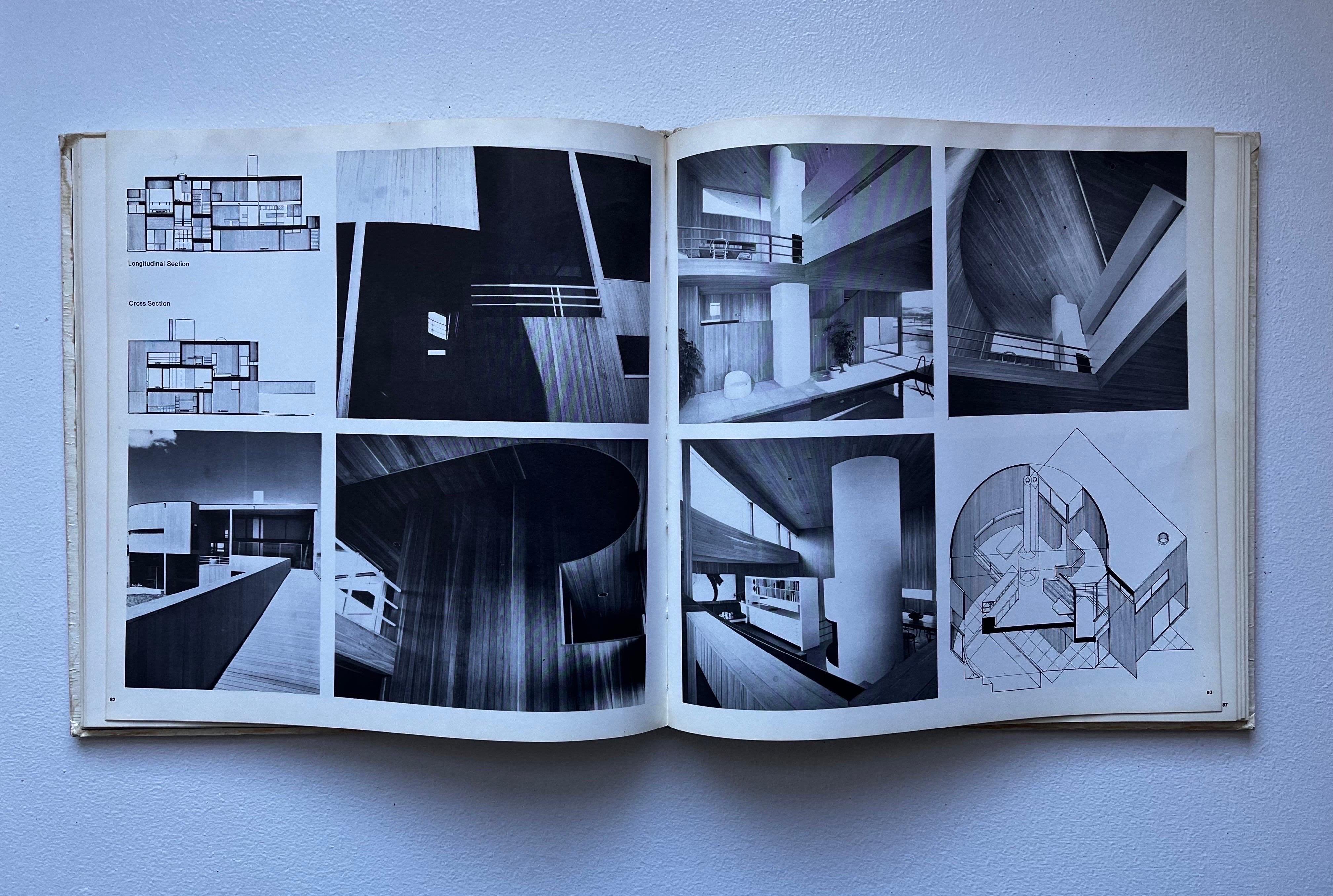Moderne Cinq Architects, deuxième édition, 1975, couverture rigide en vente