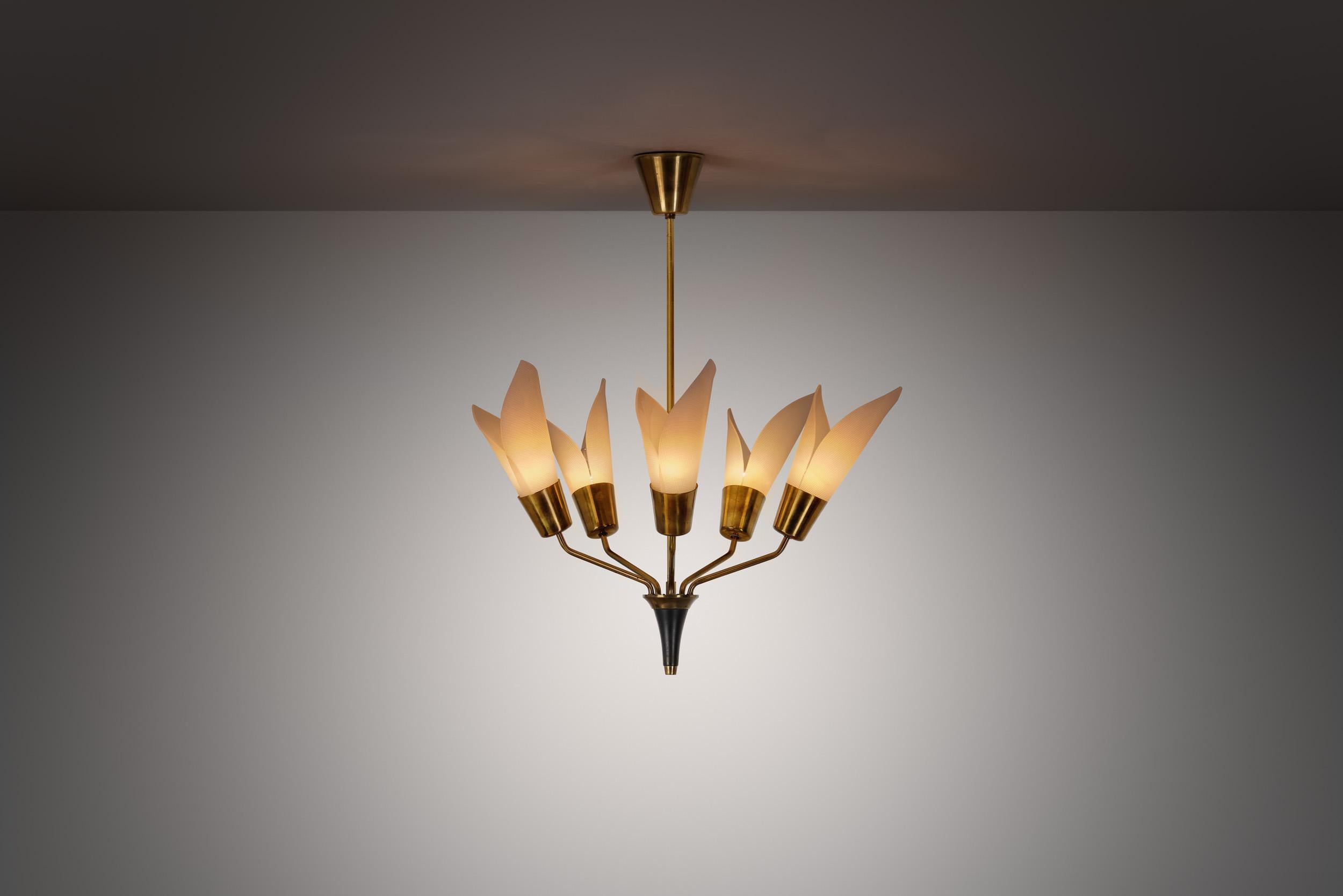 The postwar period in Europe saw a departure from ornate, heavy fixtures, with designers turning to streamlined, minimalist aesthetics. This chandelier embodies that evolution, incorporating a modern approach to design while maintaining a sense of