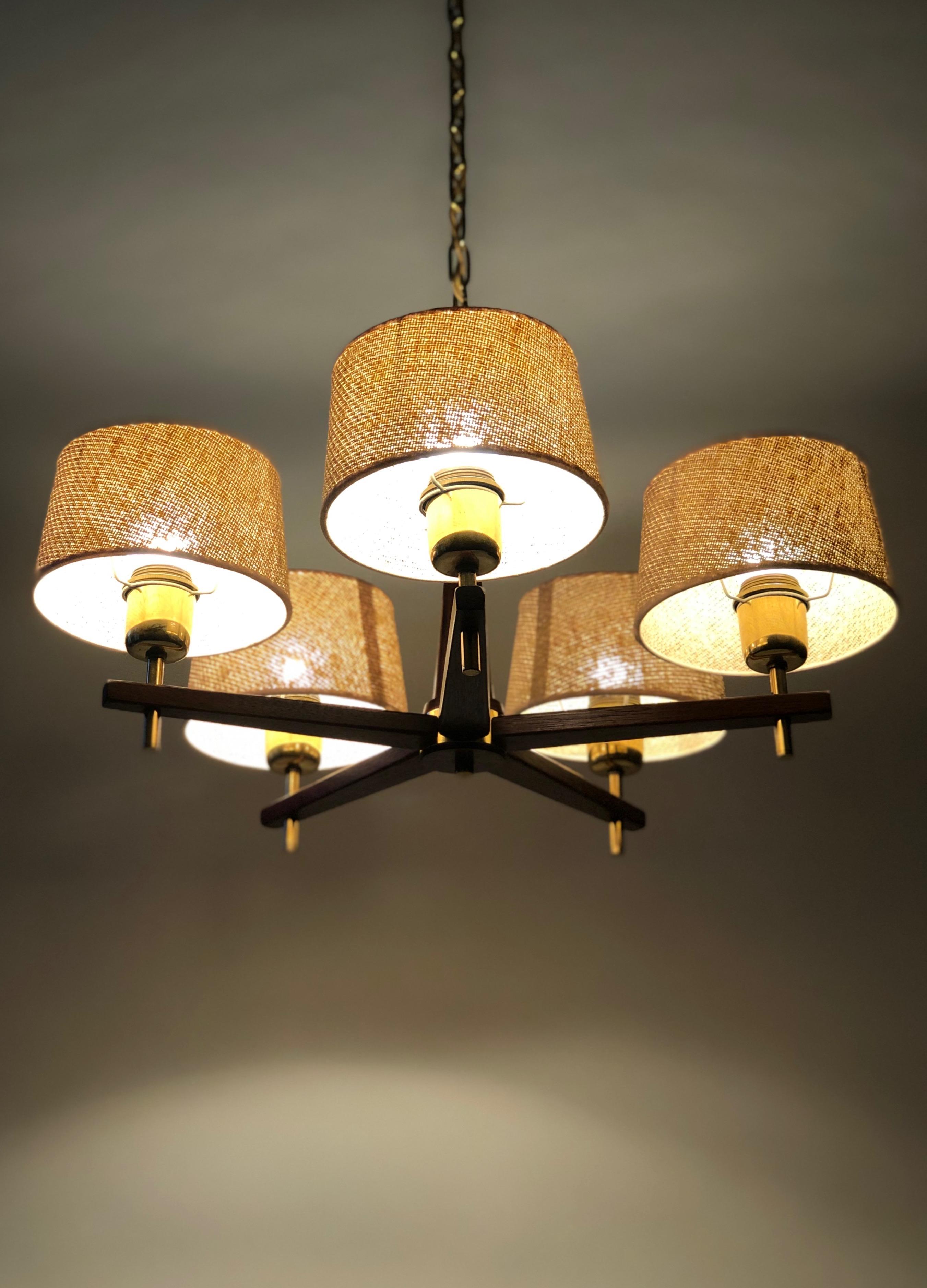 Five Arms Chandelier in Teak Wood and Brass with Cane Shades, 1960, Austria For Sale 9