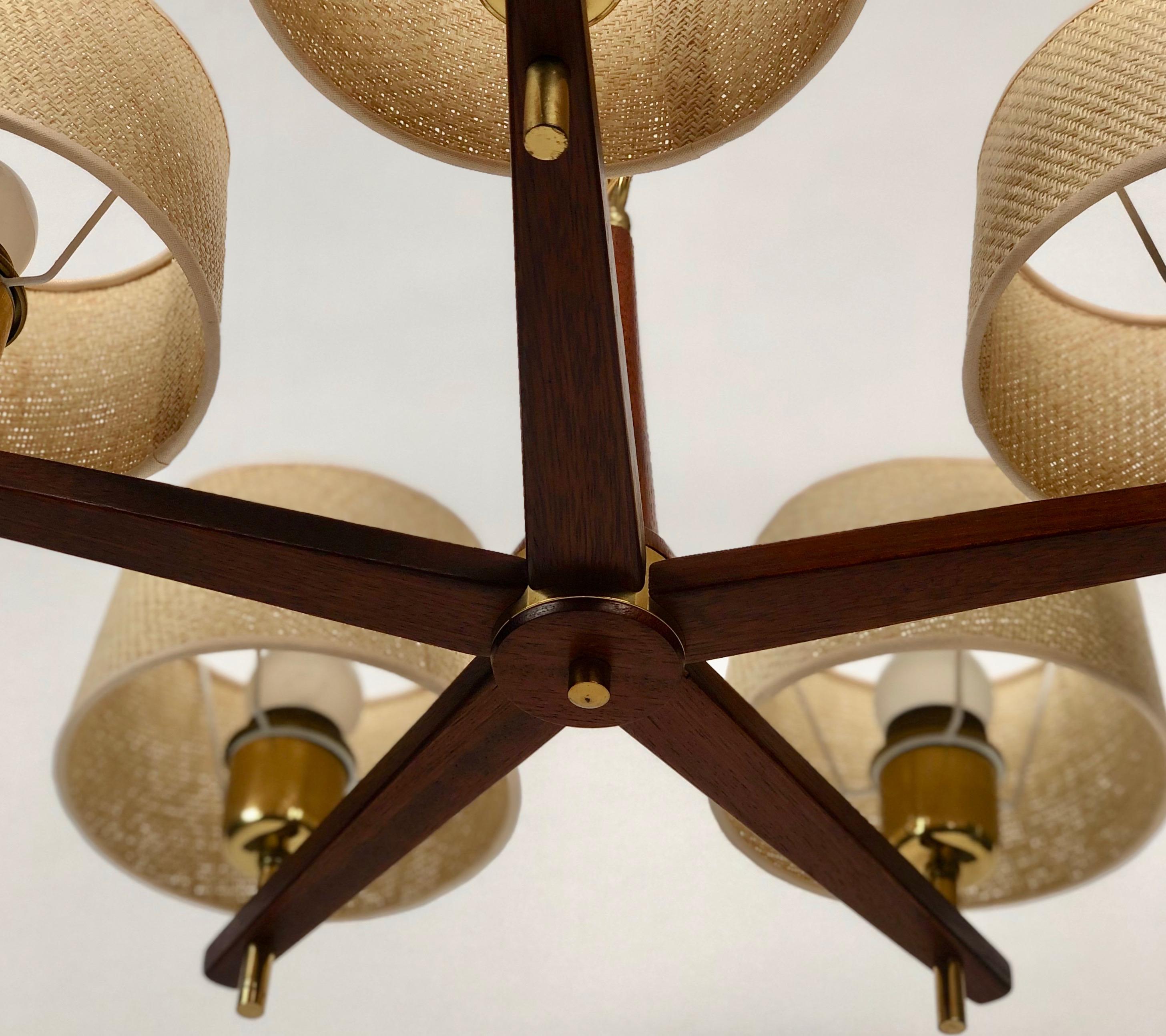 Polished Five Arms Chandelier in Teak Wood and Brass with Cane Shades, 1960, Austria For Sale
