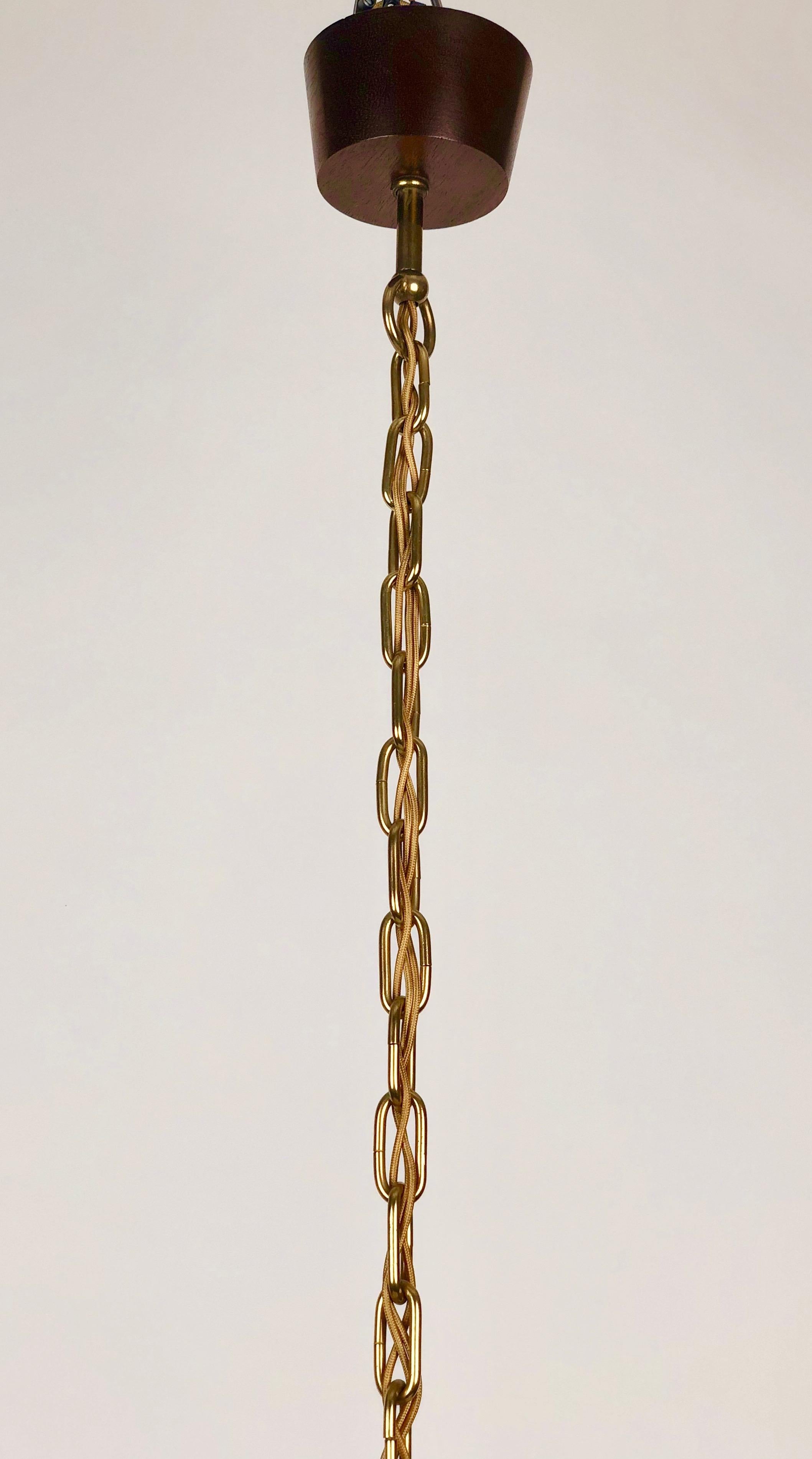 Five Arms Chandelier in Teak Wood and Brass with Cane Shades, 1960, Austria For Sale 2