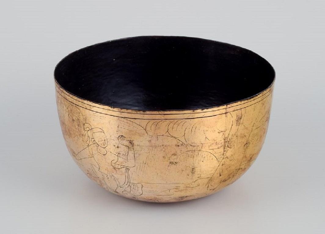 Five Asian bowls made of papier-mâché. Decorated in gold and black with traditional motifs.
First half of the 20th century.
In excellent condition.
Dimensions: D 12.7 cm x H 6.0 cm (one bowl is 7 cm high).