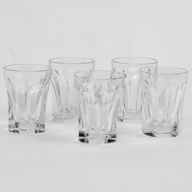 A set of five cut crystal signed Baccarat ‘Talleyrand’ shot glasses with sheer scalloped body and Classic hexagonal base.
Stamped Baccarat, France to underside.