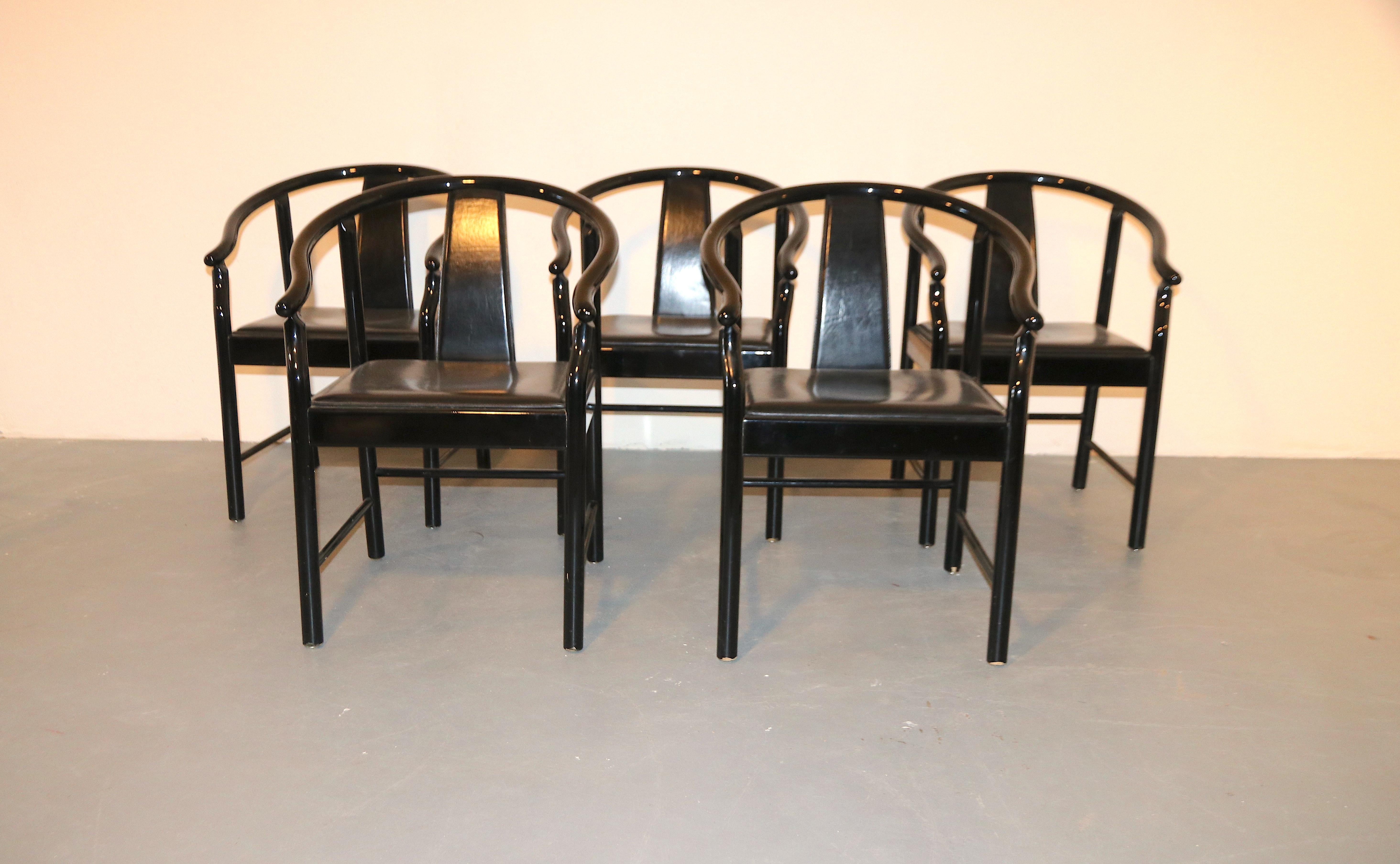 Mid-Century Modern Five Black Lacquered Dining Chairs, Very Similar to the China Chair For Sale