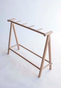 Supporto per chitarra a cinque conti in stile moderno e minimalista in Oak bianco