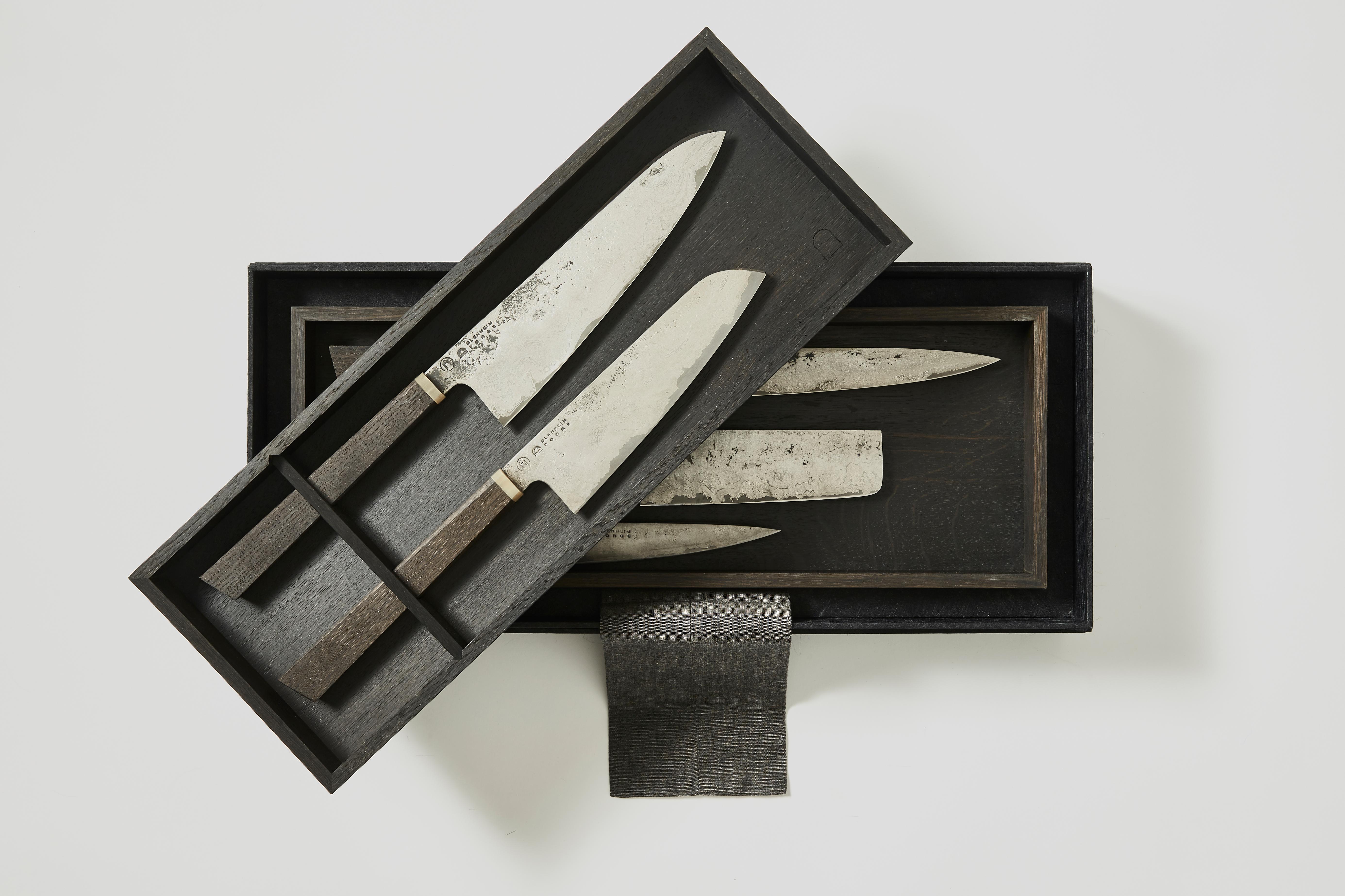 Five Damascus Steel Knife Set with 3000-5000 Year-Old Bog-Oak Display Box For Sale 7