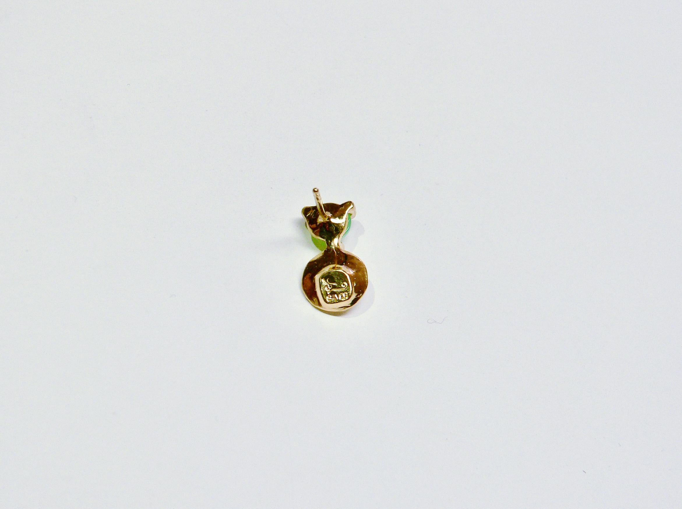 Five Dots Single Stud Earring with Chrysophrase, Sterling Silver, Gold-Plated In New Condition For Sale In Tokyo, JP