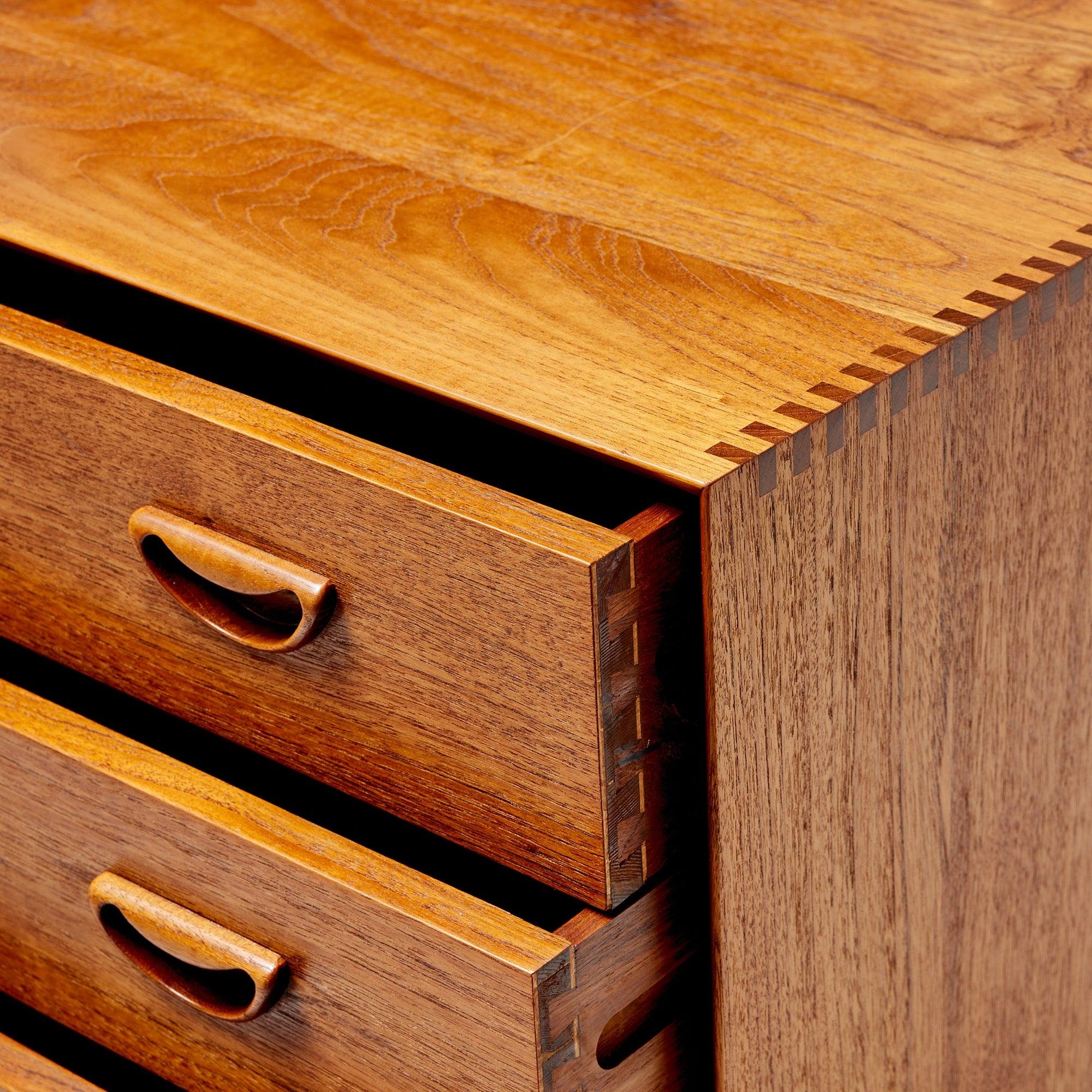 Five Drawer Cabinet by Peter Hvidt & Orla Mølgaard-Nielsen for Soborg Mobler In Excellent Condition For Sale In Sagaponack, NY
