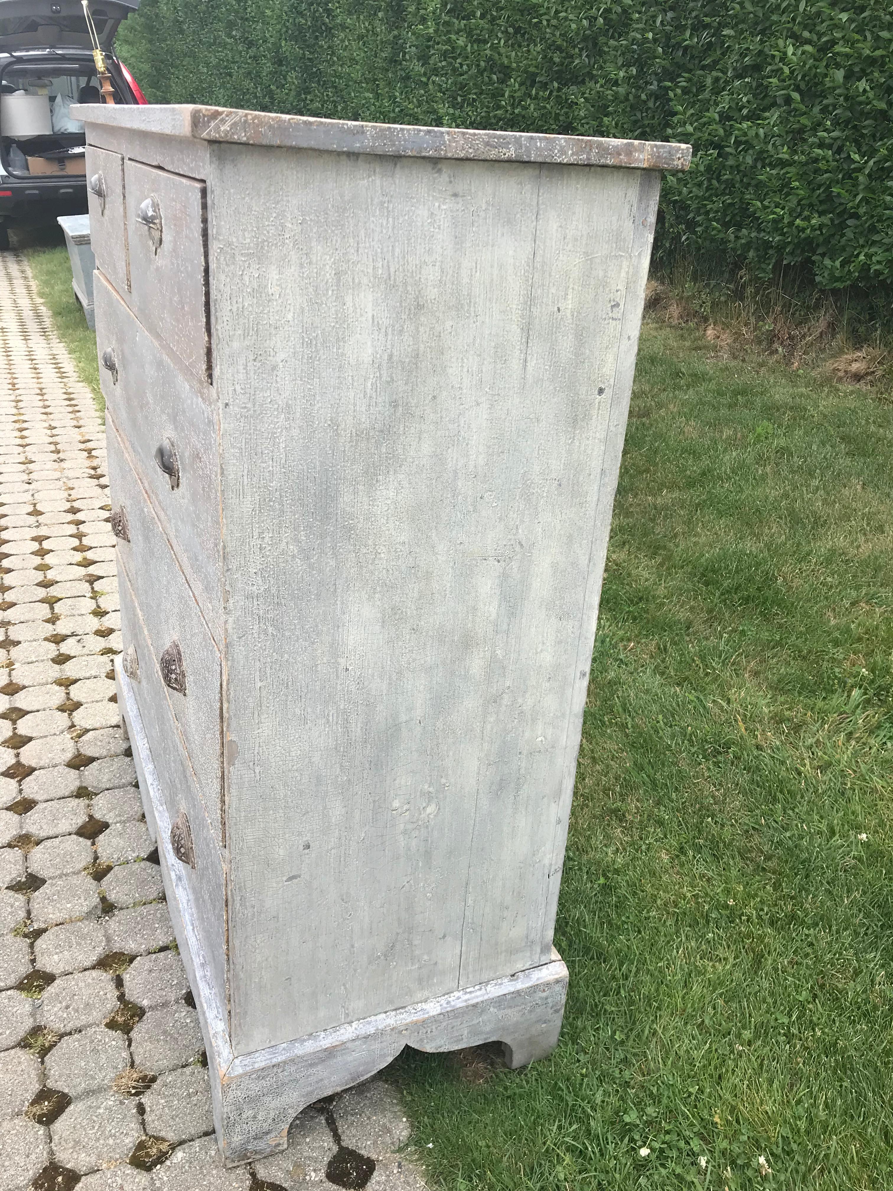 Five-Drawer Dresser In Good Condition In Nantucket, MA