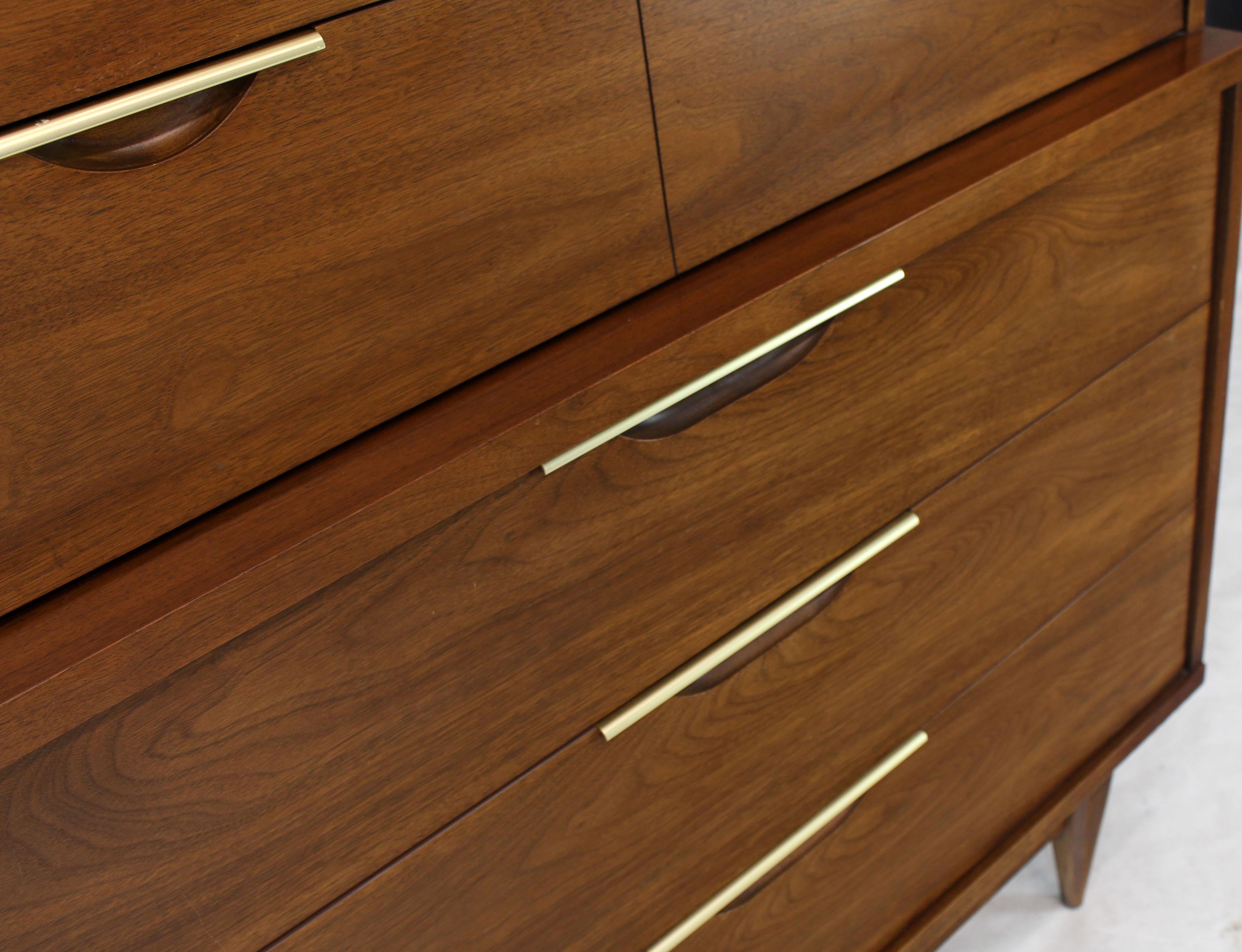 Lacquered Five Drawers Walnut High Chest Dresser Clean