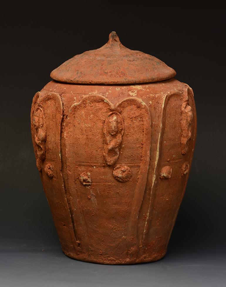 Fünf Dynastie- Lotusgefäß, antikes chinesisches Keramikgefäß im Angebot 3