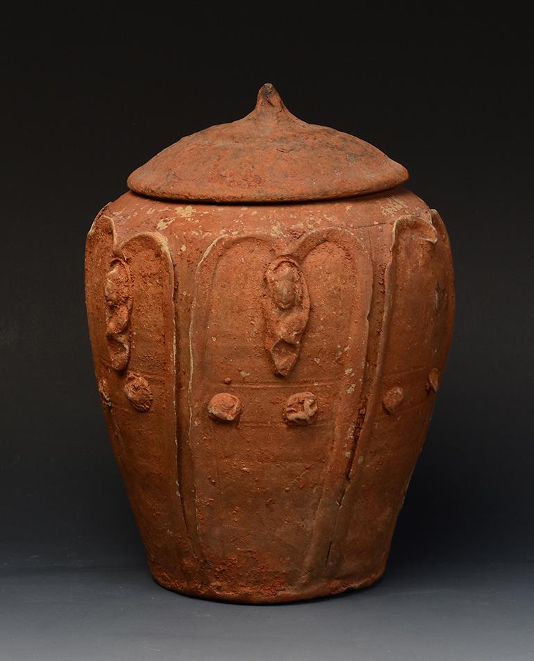 Fünf Dynastie- Lotusgefäß, antikes chinesisches Keramikgefäß im Angebot 6