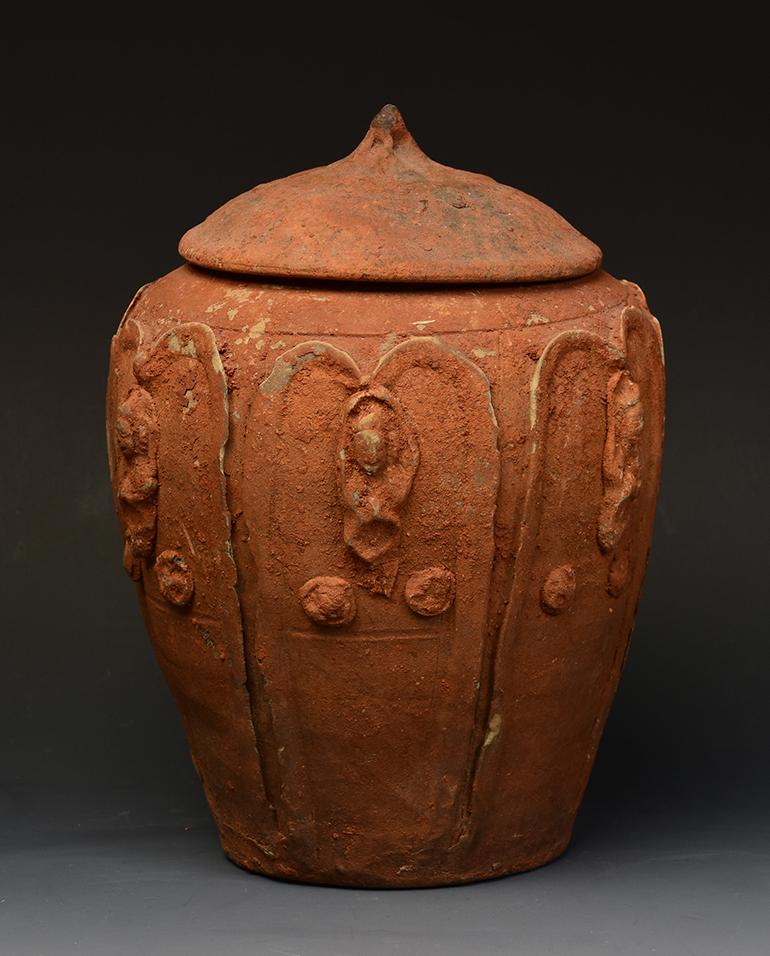 Fünf Dynastie- Lotusgefäß, antikes chinesisches Keramikgefäß im Angebot 1