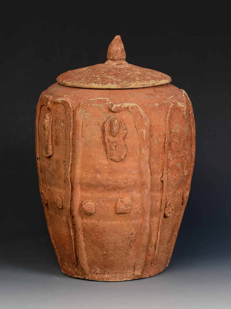 Chinese pottery lotus jar.

Age: China, Five Dynasties, A.D.907 - 960
Size: Height 27.5 C.M. / Width 17.8 C.M.
Condition: Well-preserved old burial condition overall with some amount of soil adhering.

100% satisfaction and authenticity guaranteed