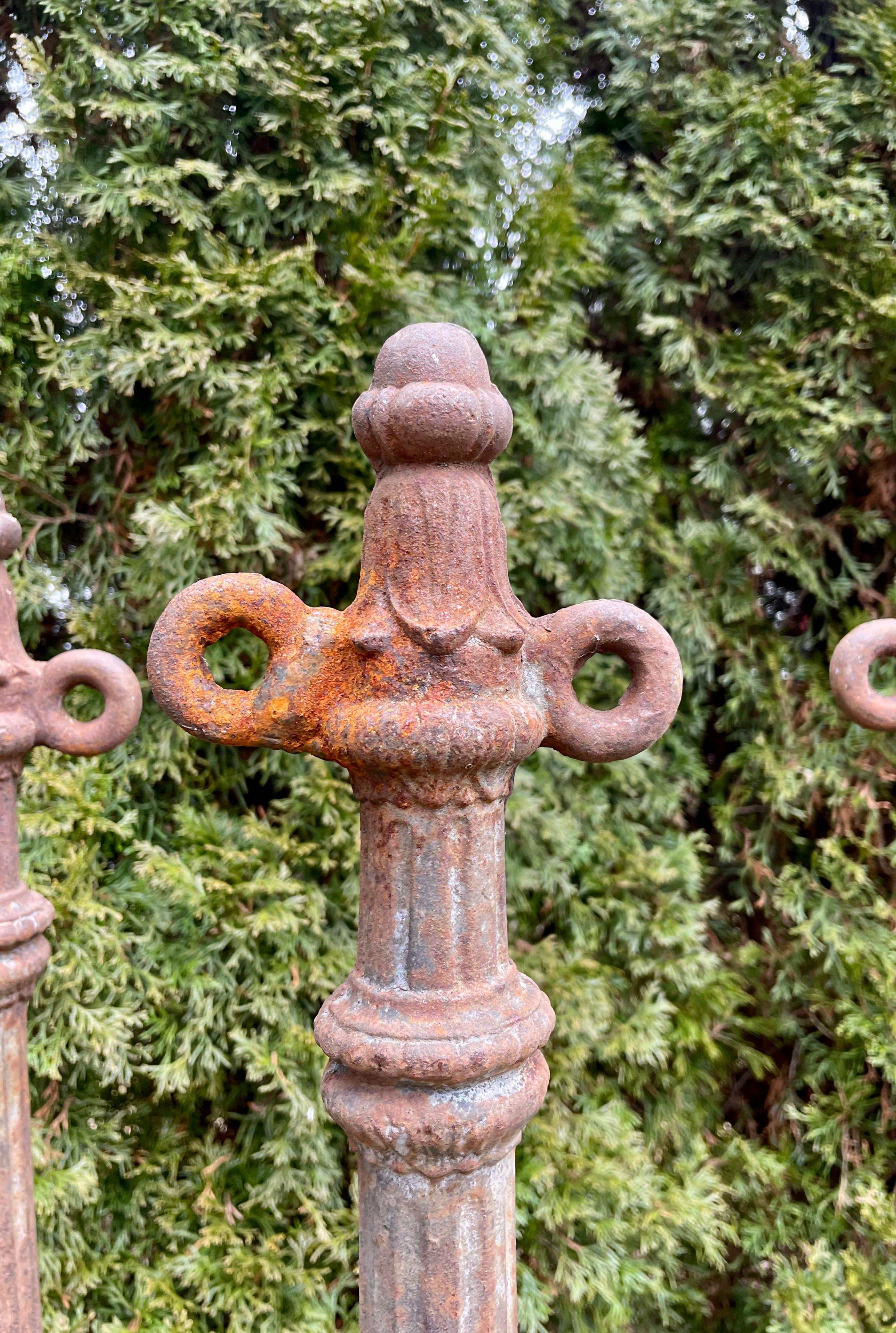 Five French Cast Iron Bollards with Elaborate Original Chain and Rosettes For Sale 5