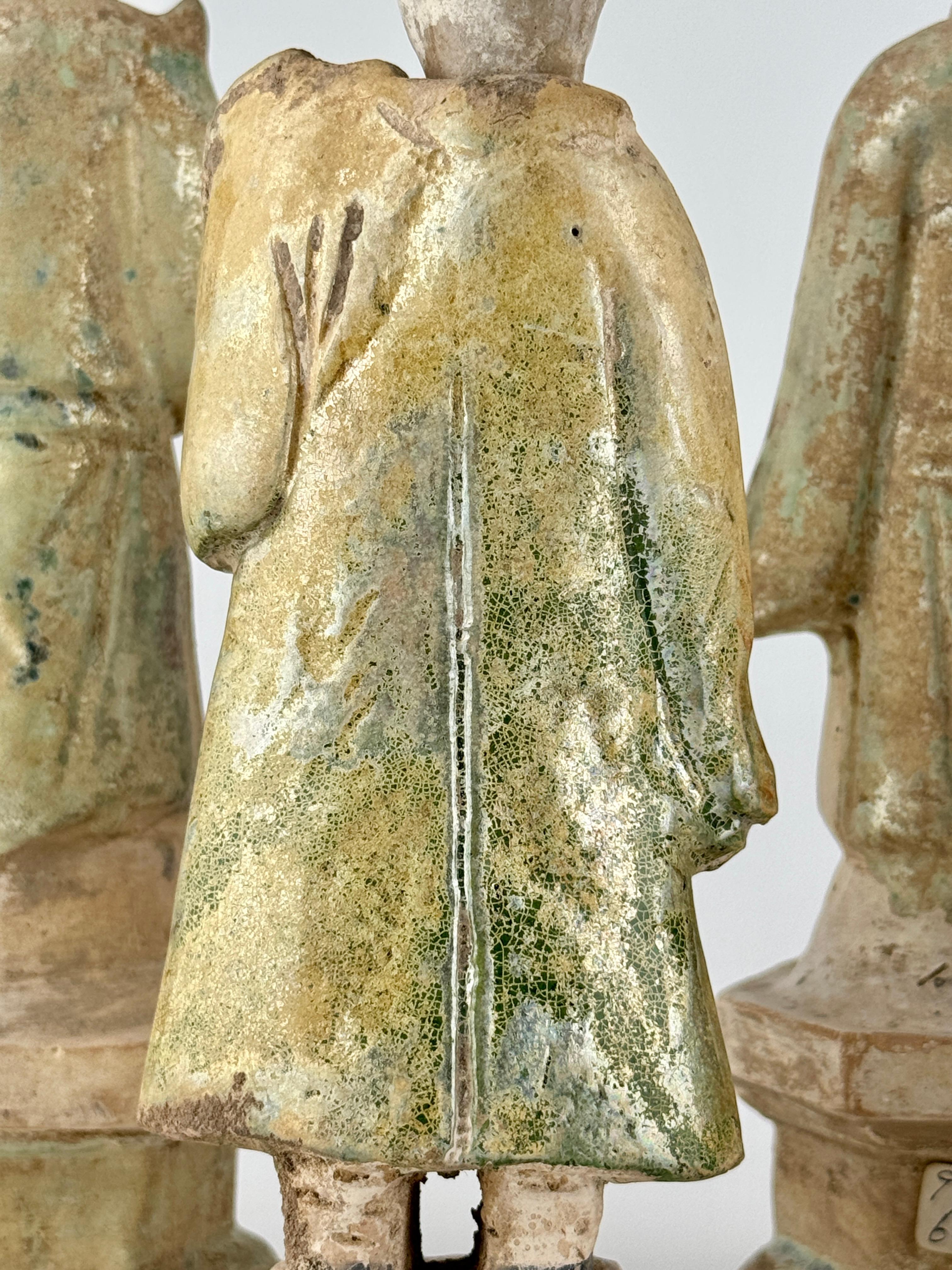 Five Green Glazed Pottery Attendant Figures, Ming Dynasty(1368-1644) For Sale 1