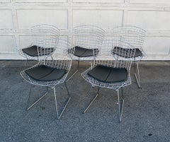 Cinco sillas de comedor de alambre cromado Harry Bertoia de Knoll