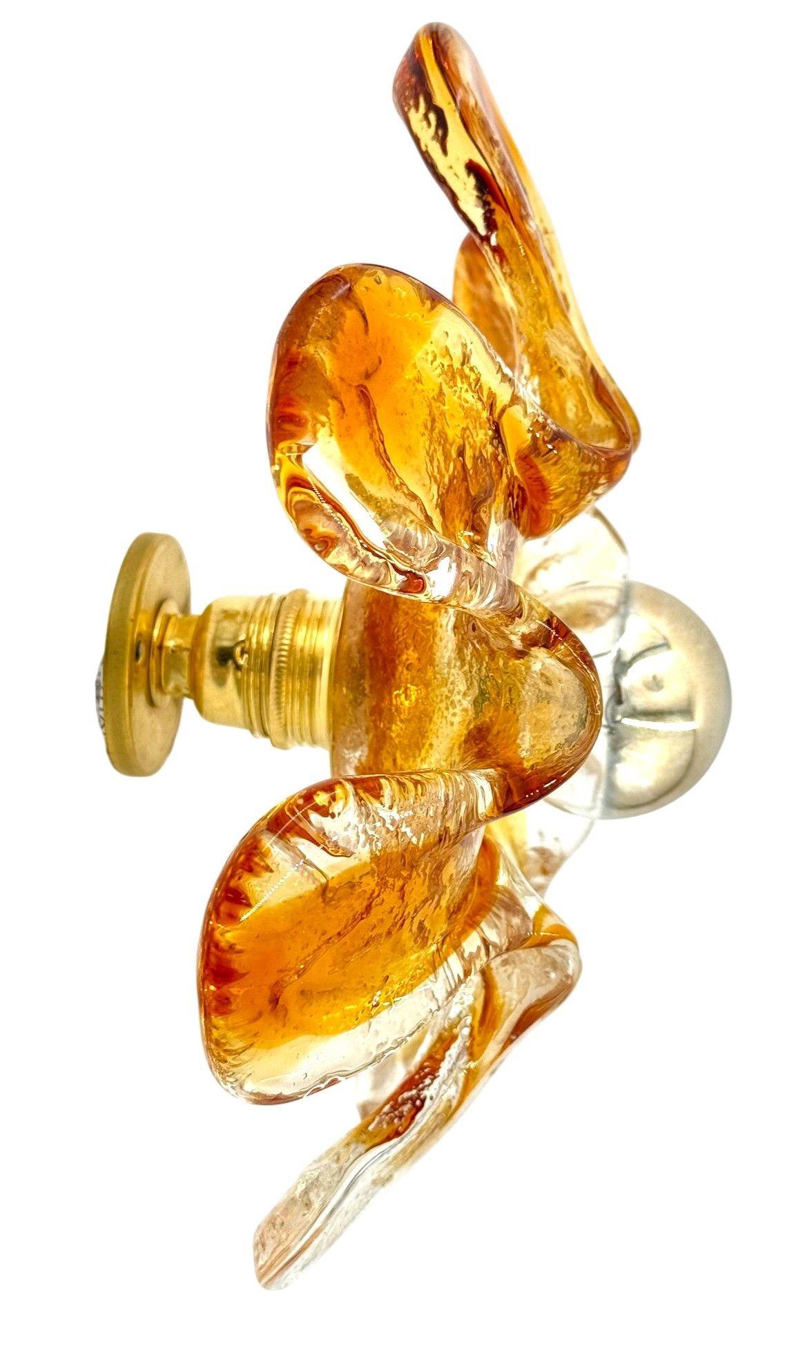 Italiano Cinque focaccine da parete in vetro di Murano degli anni '70 di Mazzega Murano in vendita