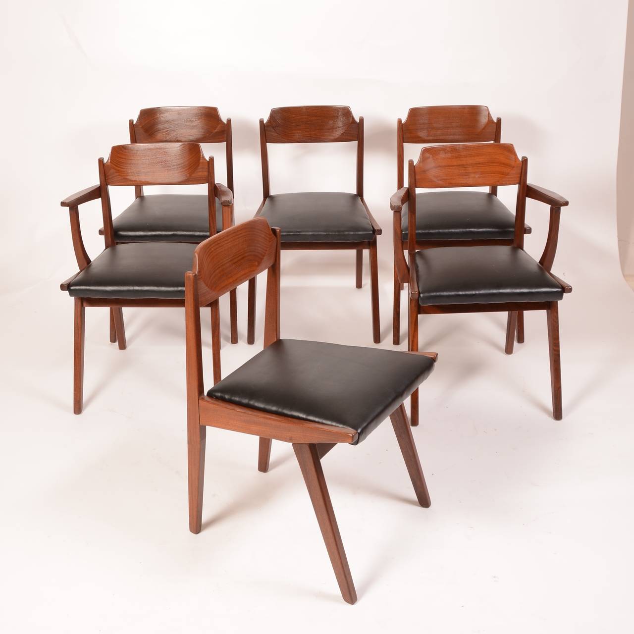 Mid-Century Modern Cinq chaises de salle à manger Jan Kuypers pour Imperial Midcentury en noyer en vente