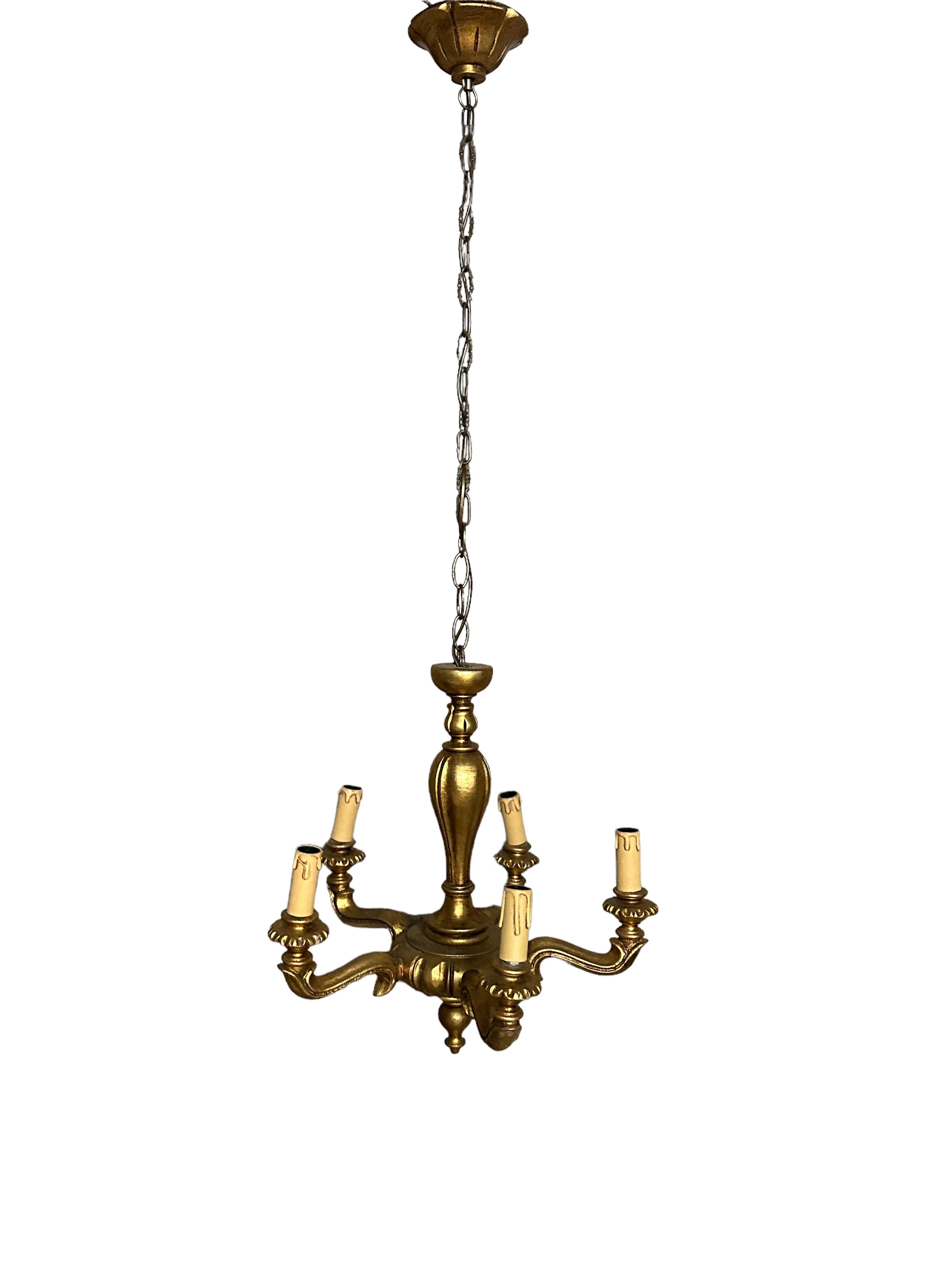 Mid-20th Century Five Light Gilt Wood Hollywood Regency Chandelier Tole, Austria 1950s For Sale