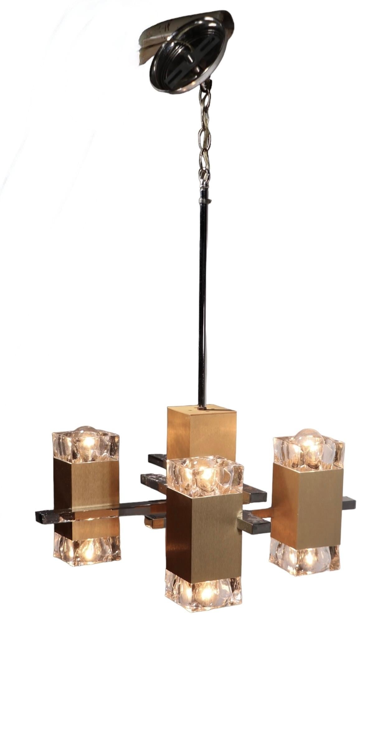 Cinco Luces Hollywood Regency Postmodern Five Light  Lámpara Sciolari c. 1970 Regencia de Hollywood en venta