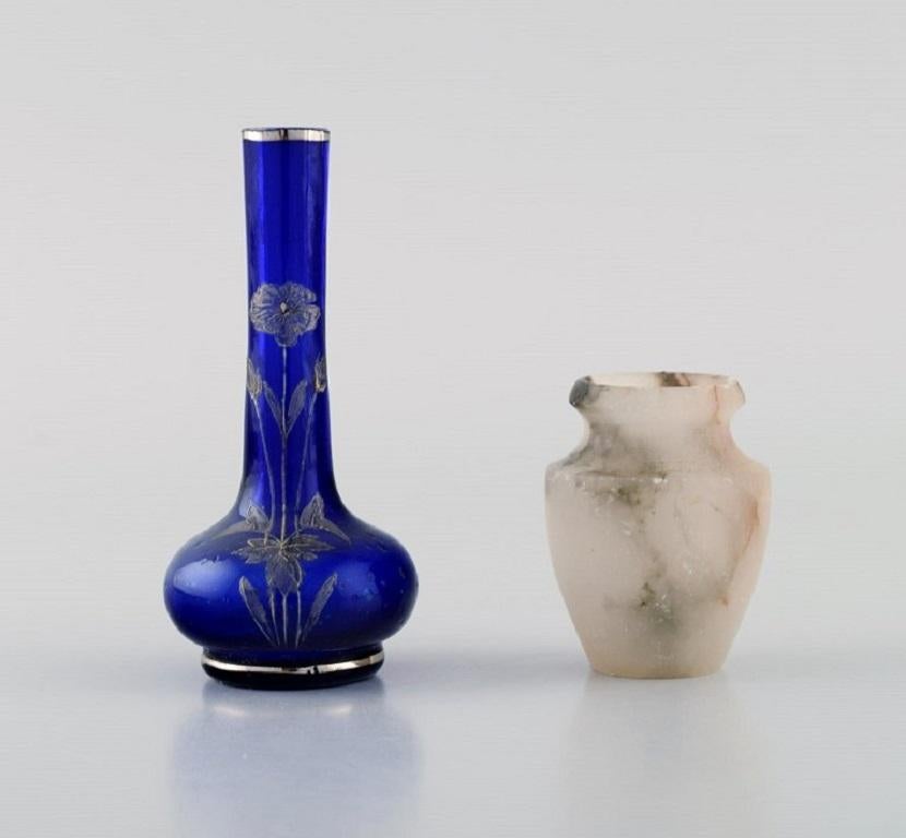 Fünf Miniatur-Vasen aus Kunstglas, 20. Jahrhundert (Glaskunst) im Angebot