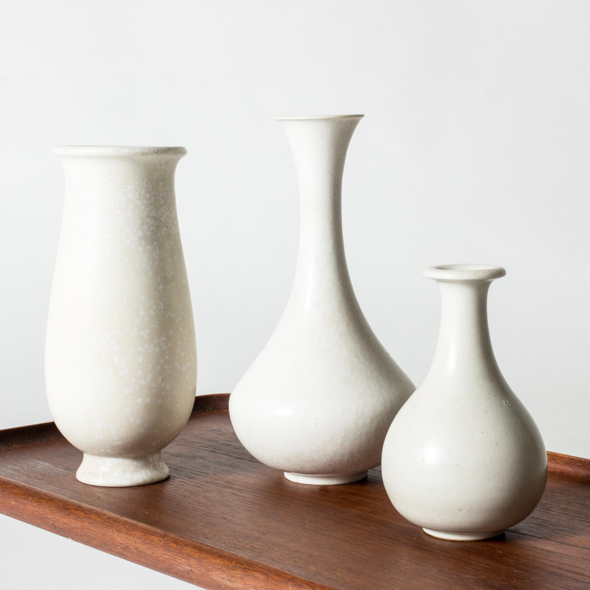 Mid-20th Century Five Modernist Stoneware Vases by Gunnar Nylund for Rörstrand, Sweden, 1940s For Sale