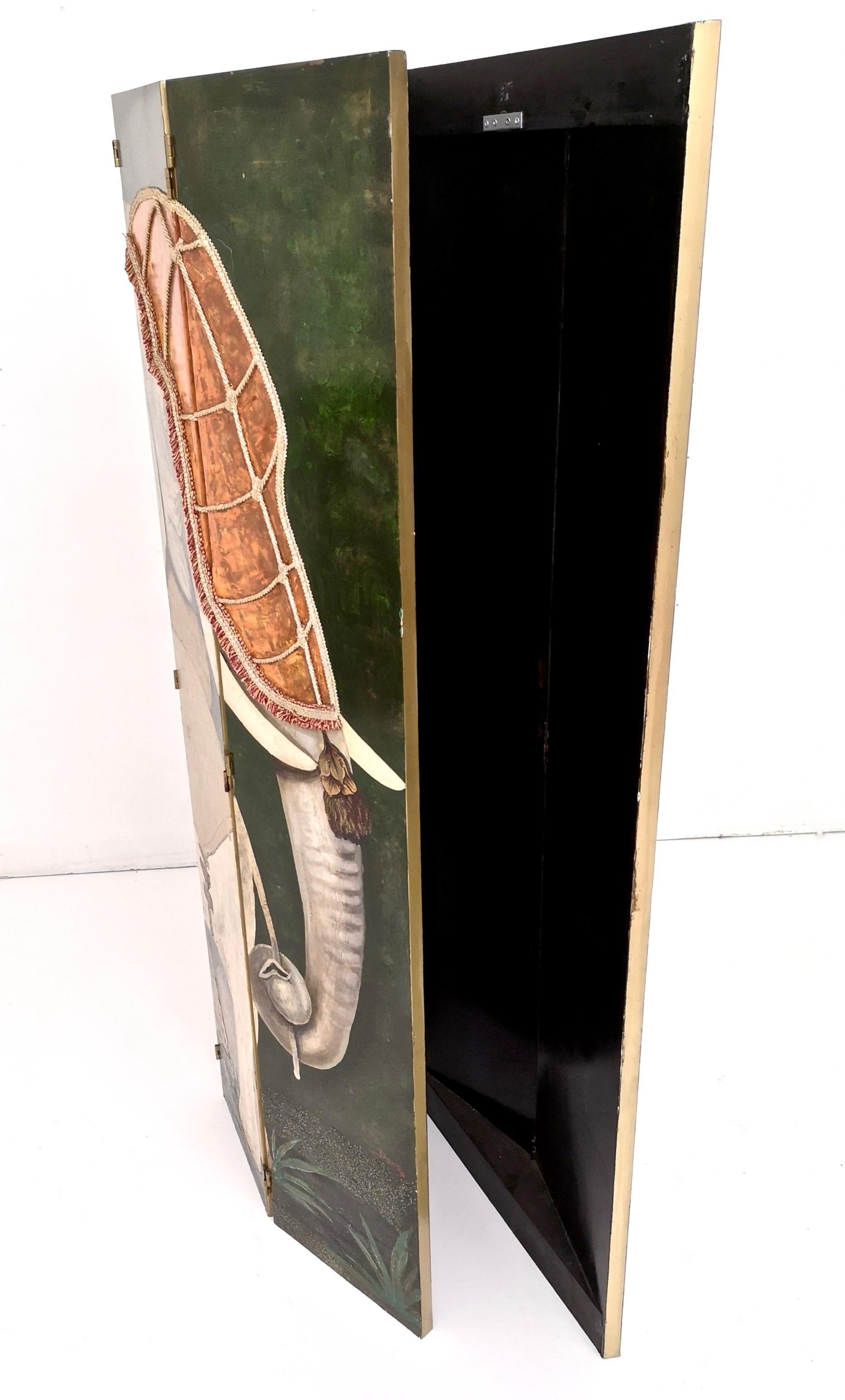 Italian Postmodern Five-Panel Room Divider by Doro with Two Asiatic Elephants, Italy For Sale