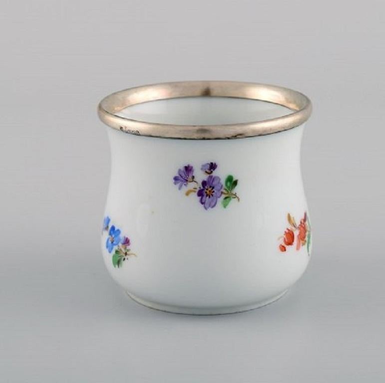 Five Parts Meissen Porcelain with Hand-Painted Floral Motifs. 20th C 1