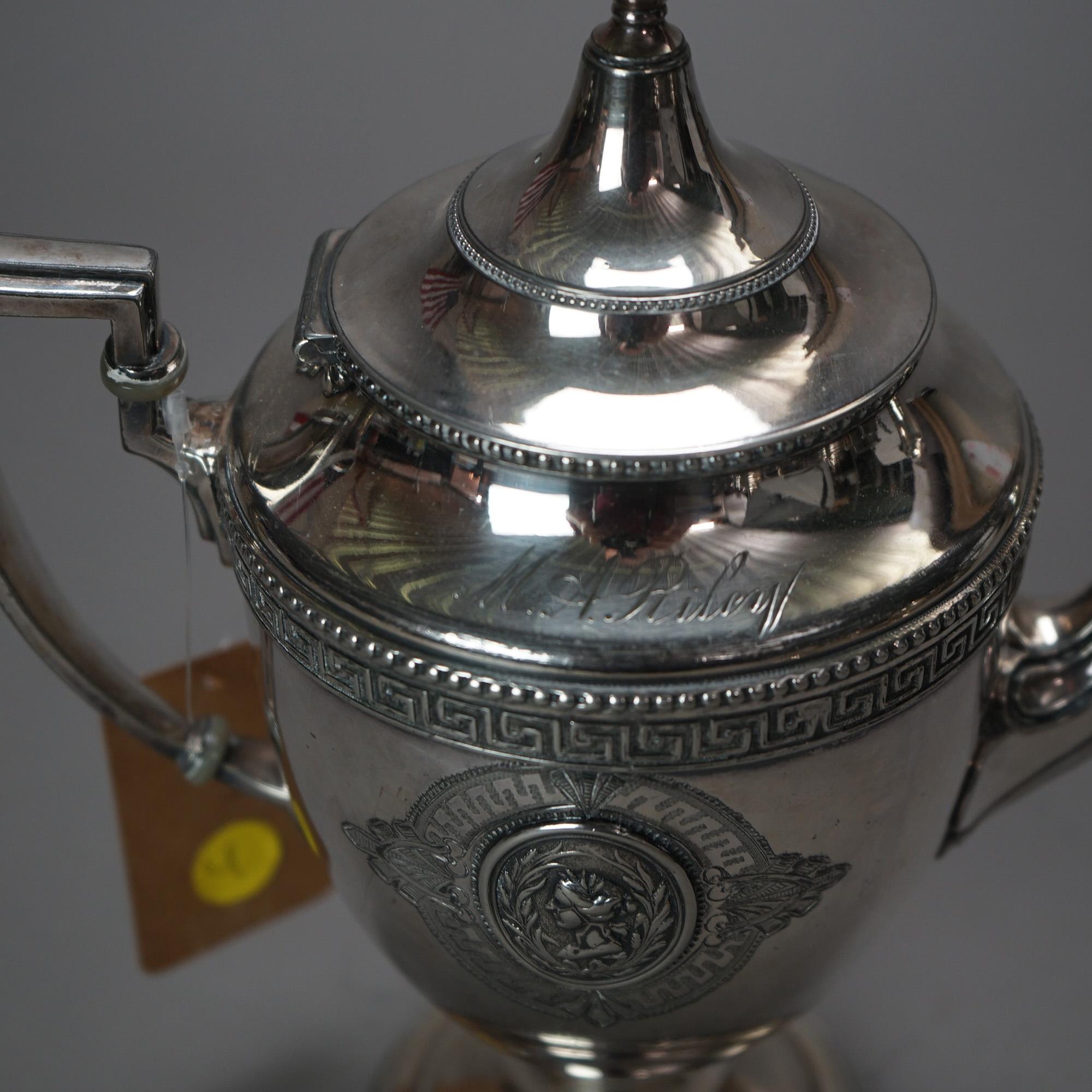 Juego de té antiguo de cinco piezas bañado en plata C1890 en venta 7