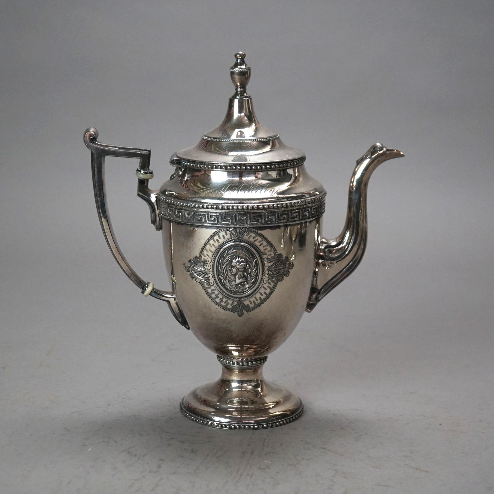 Juego de té antiguo de cinco piezas bañado en plata C1890 en venta 3