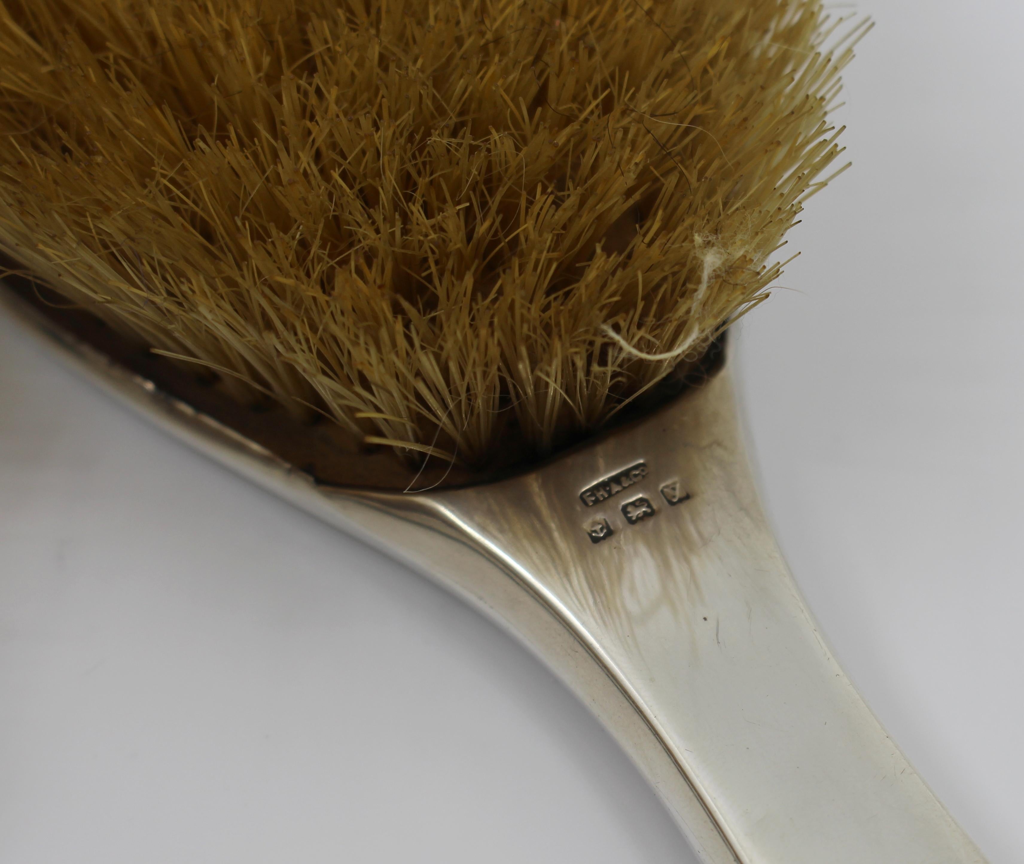 Set di vanità in argento sterling e tartaruga finta in stile Art Déco a cinque pezzi, Birmingham in vendita 13