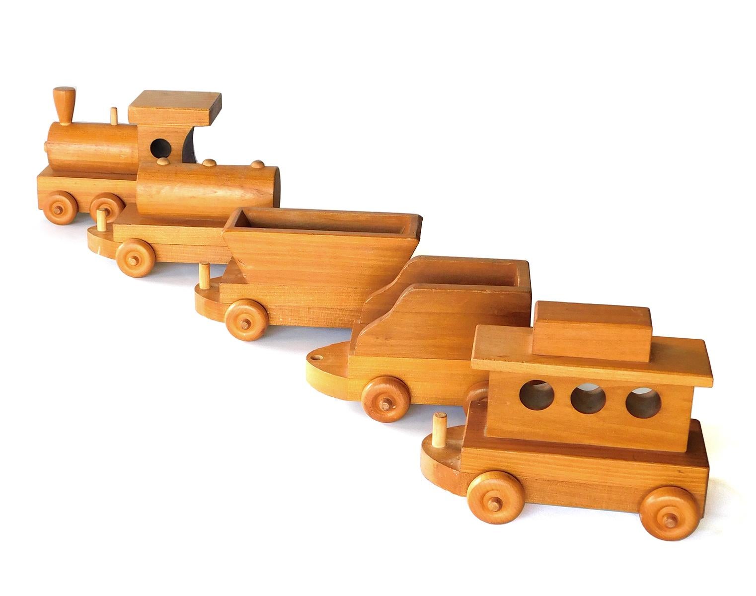 American Craftsman Five Piece Wooden Train Set Attributed to Montgomery Schoolhouse, Vermont For Sale