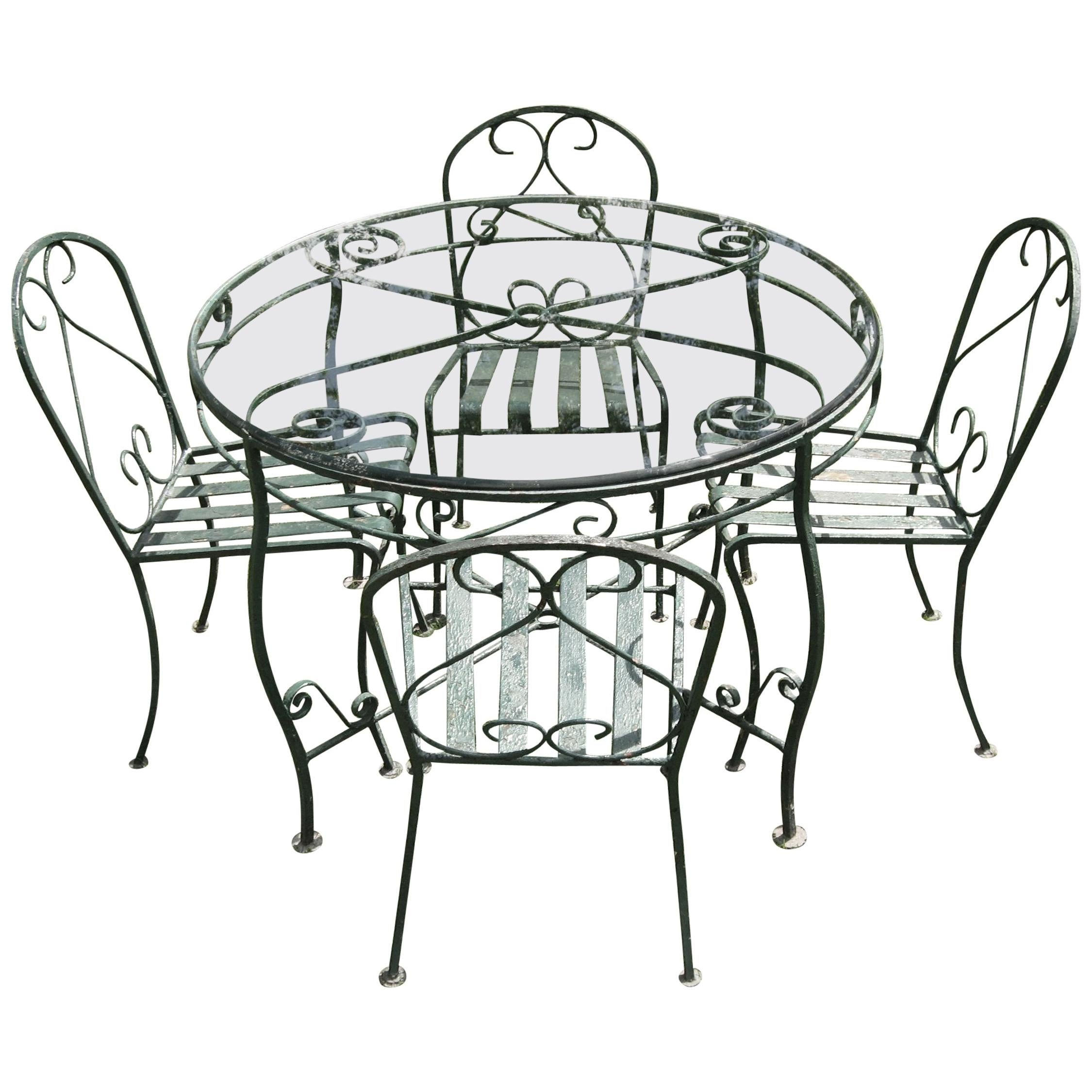 Lovely Curlicue French Style Wrought Iron Garden Patio Set With