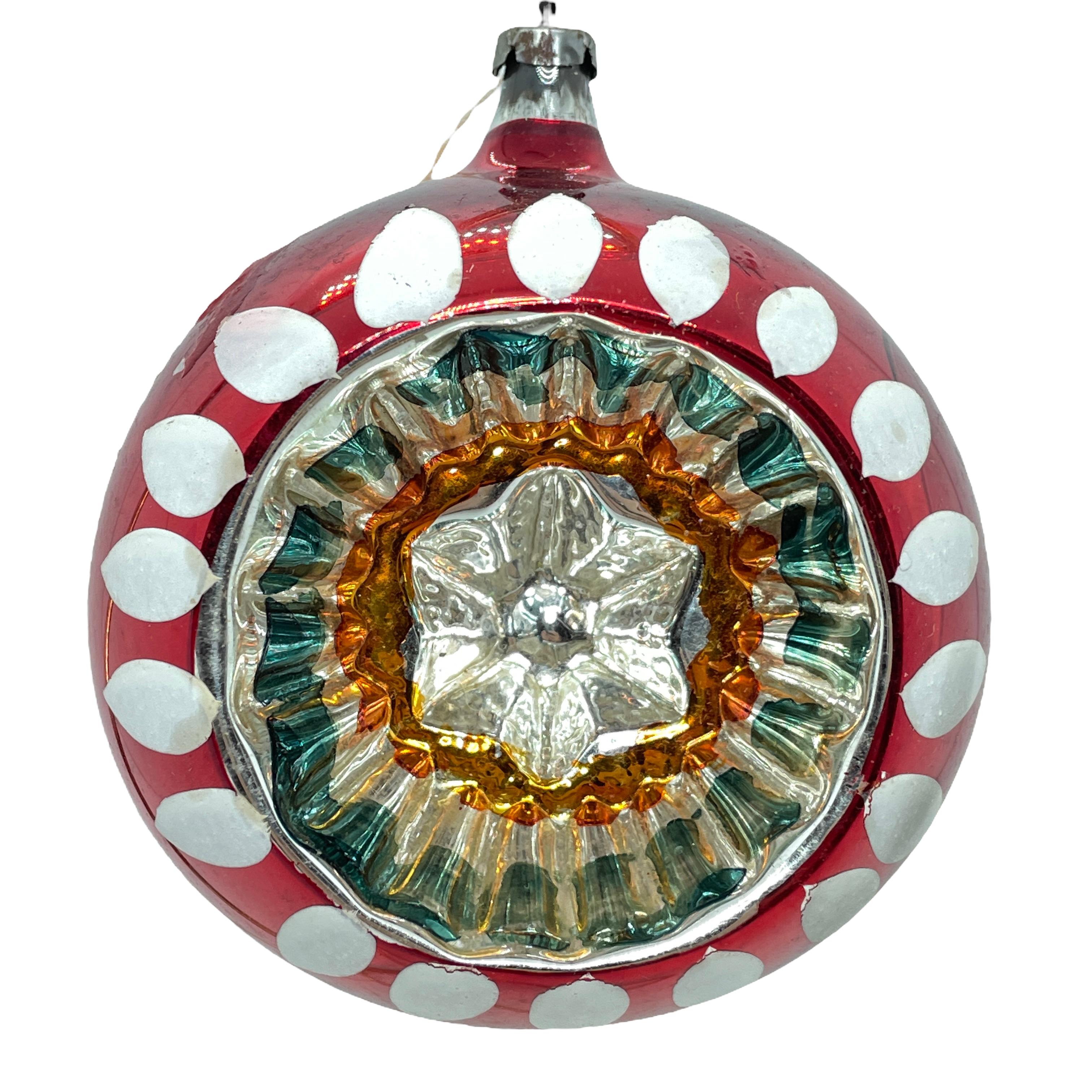 A rare set of 5 Christmas ornaments. Each is made from thin mouth blown glass, this would be a great antique addition for your Christmas or feather tree. These are nice Reflector ornaments from the 1930s. One with a hole like seen in the pictures.
