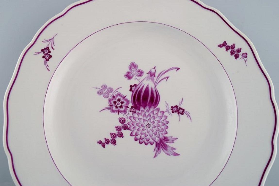 German Five Rare Meissen Dinner Plates in Hand-Painted Porcelain with Purple Flowers