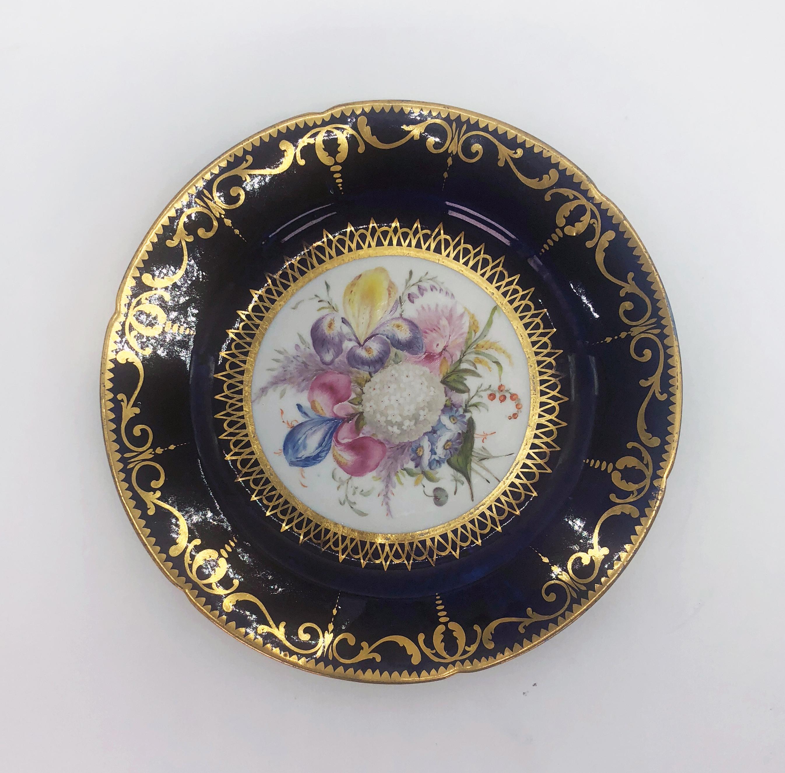 Hand-Painted Five Regency Hand Painted Porcelain Plates by Coalport, circa 1805 For Sale