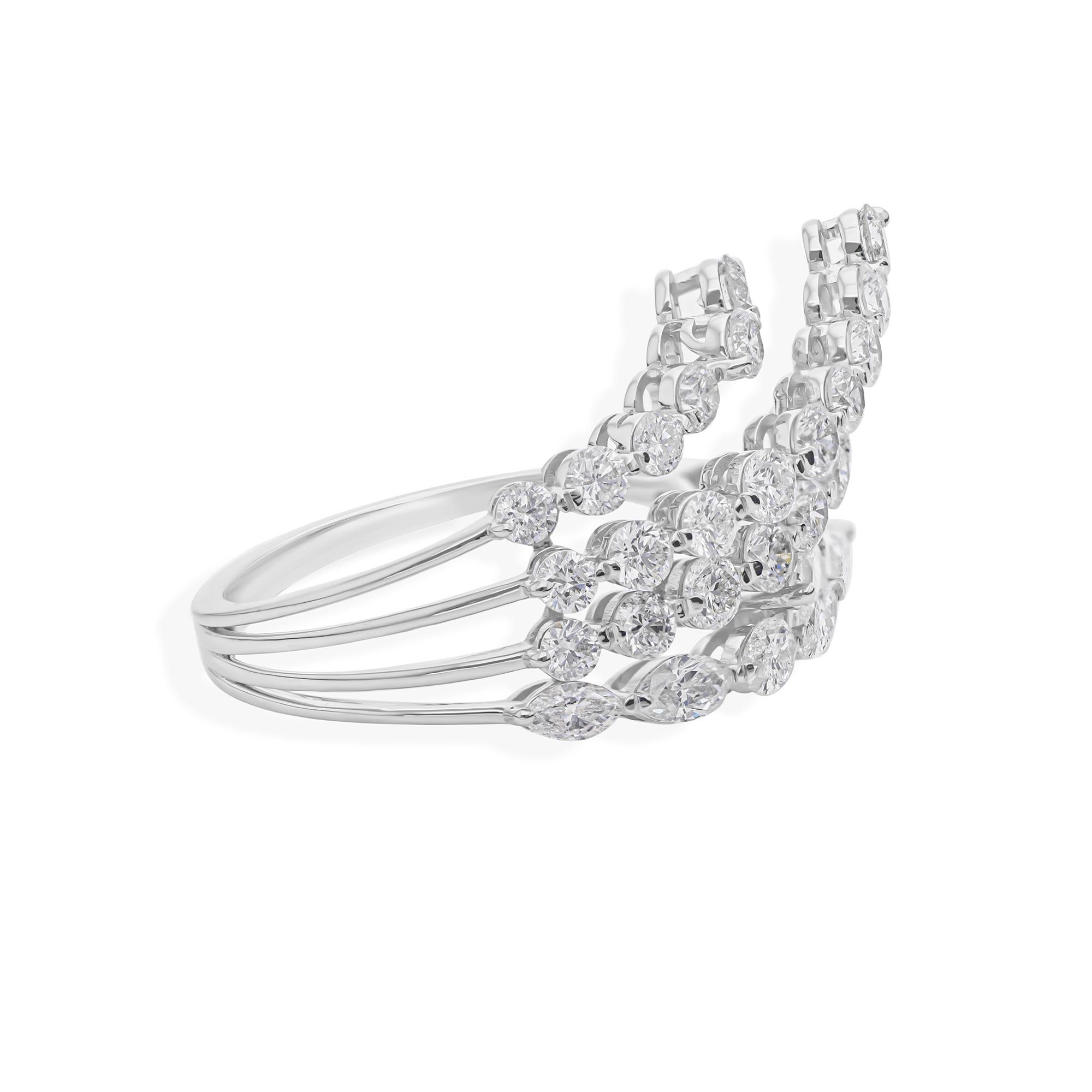 En vente :  The Row 2.37cts Natural SI/H HRD Certified Diamond 18k White Gold Cocktail Ring (bague de cocktail en or blanc) 4