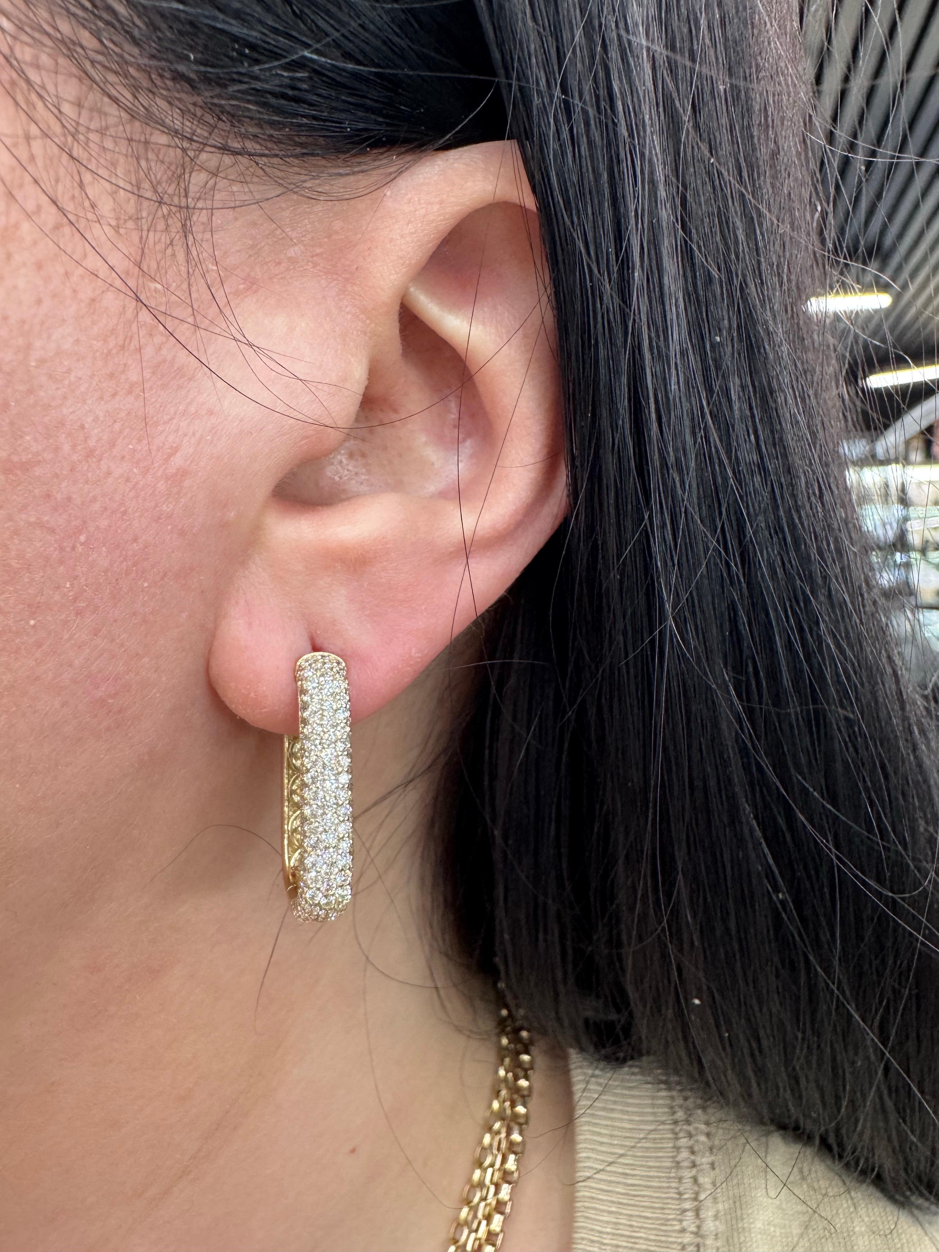 Five Row Diamond Rectangular Hoop Earrings 1.95 Carats 14KT Yellow Gold 7 Grams For Sale 1