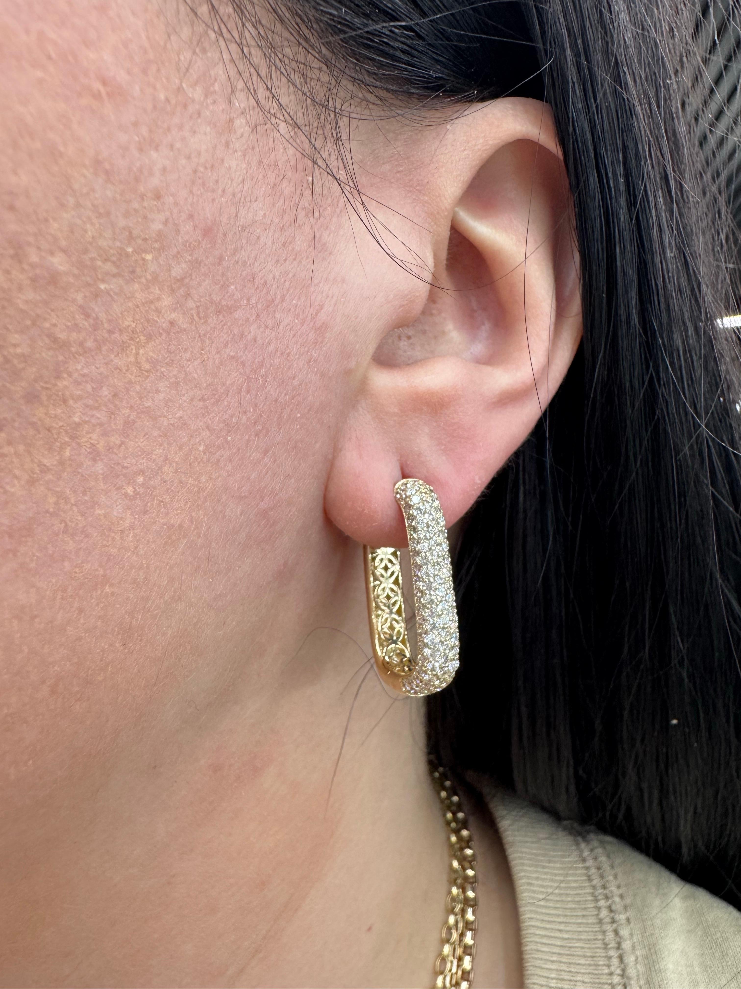 Five Row Diamond Rectangular Hoop Earrings 1.95 Carats 14KT Yellow Gold 7 Grams For Sale 2