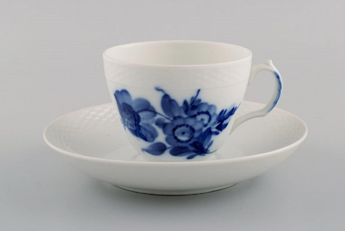 Five Royal Copenhagen blue flower braided coffee cups with saucers. Mid 20th century. 
Model number 10/8040.
The cup measures: 7.5 x 6 cm.
Saucer diameter: 13.5 cm.
In excellent condition.
Stamped.
1st factory quality.