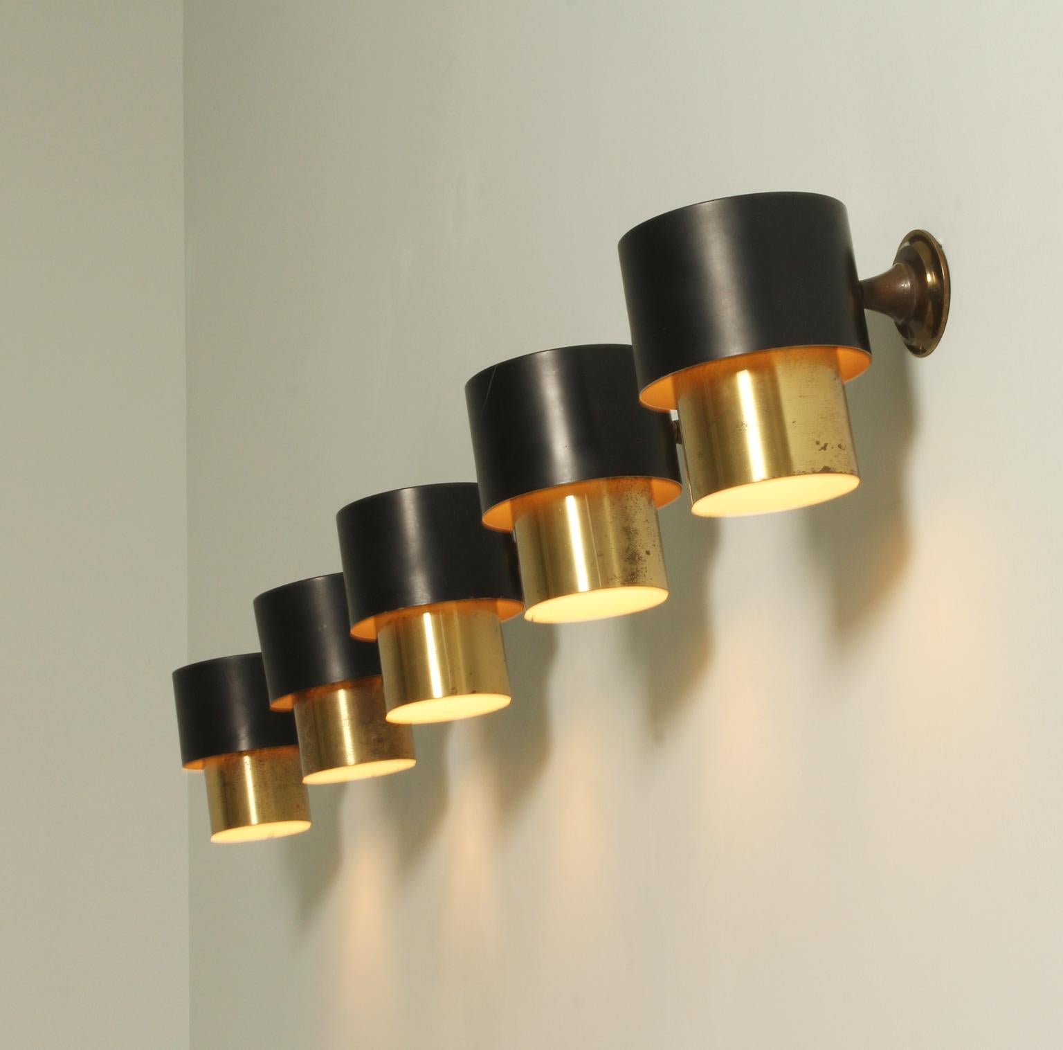 Five Scandinavian Sconces in Brass and Metal, 1960's For Sale 8