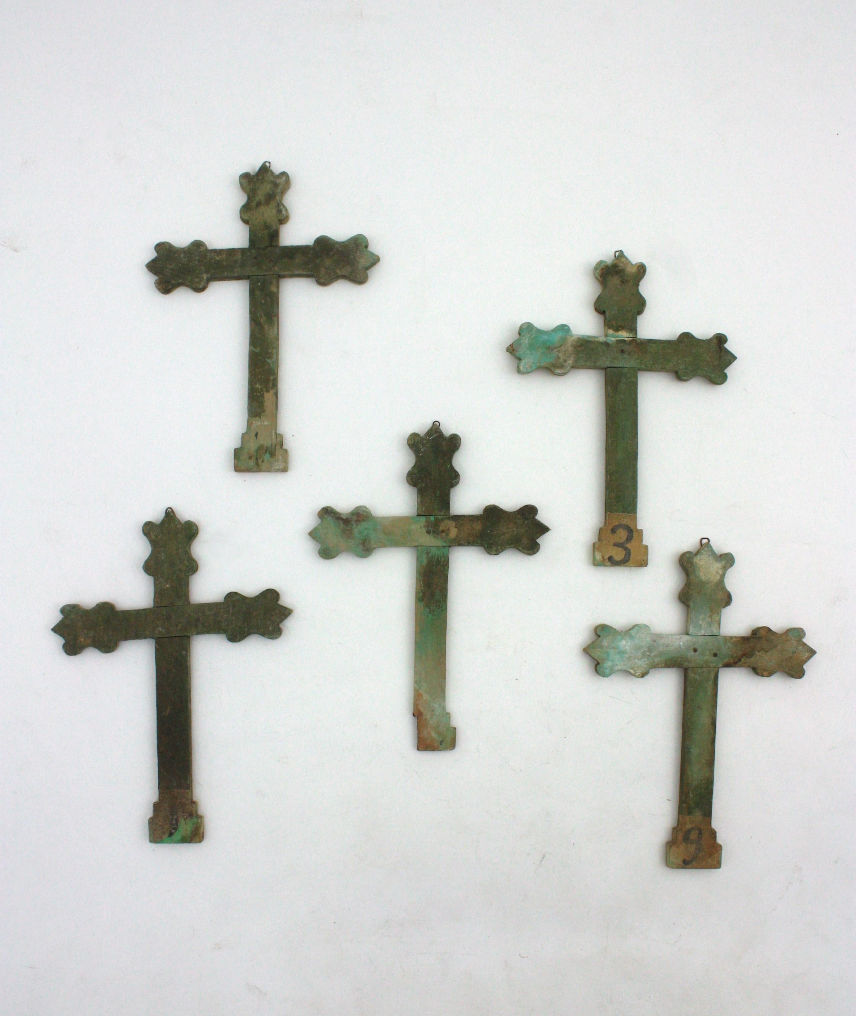 Five Stations of the Cross, 'Via Crucis' Religious Wall Composition, Spain, 1940s
From the Northern part of Spain.
A set of Five Crosses of The Way of the Cross: Each station was made in carved wood and patinated in shades of green.
Terrific