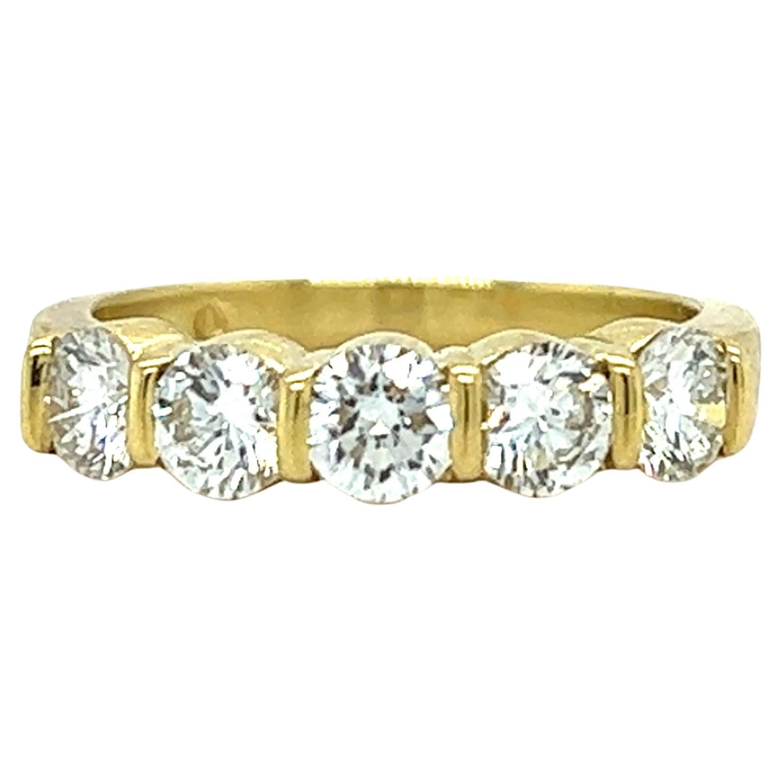 Fünf Stone 1.00Ctw. Diamant Gemlok Ring in 18K Gelbgold  im Angebot