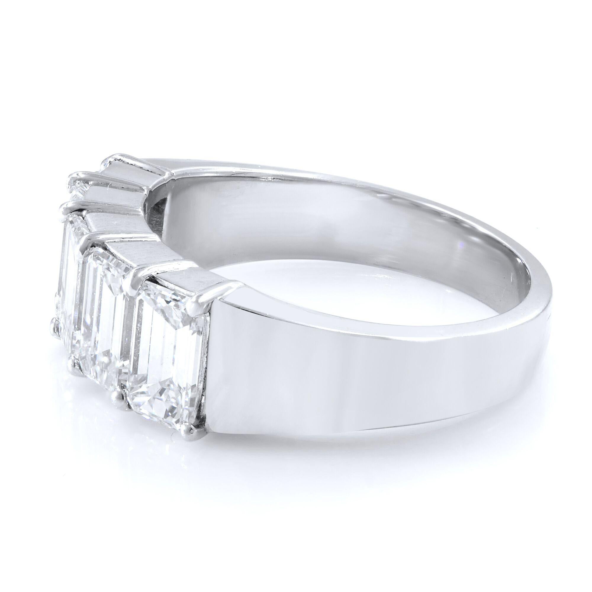 Modern Five-Stone Diamond Anniversary Ring 2.57 Carat Platinum For Sale