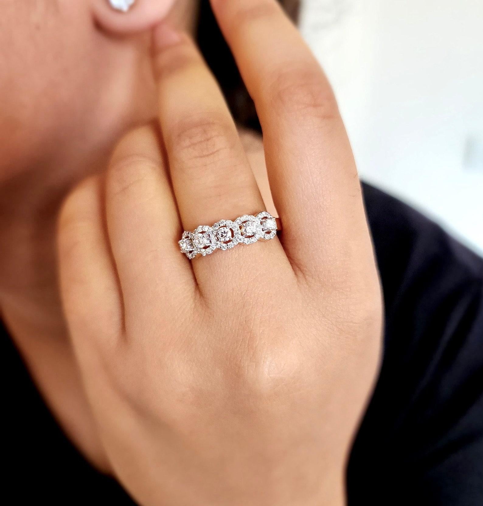 Five Stone Halo Moissanite 925 Sterling Silver Engagement Ring Anniversary Gift In New Condition For Sale In Chicago, IL